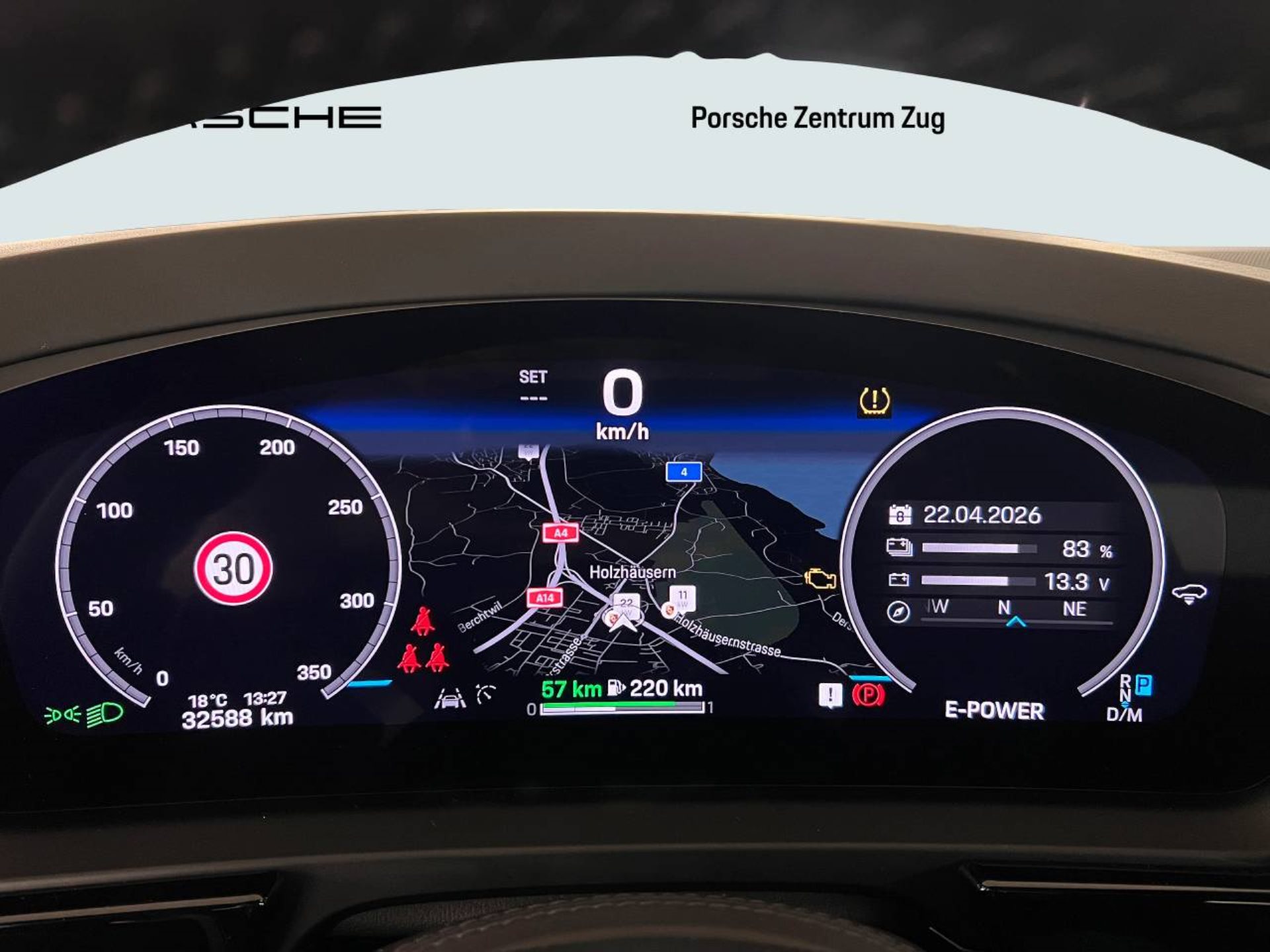 PORSCHE Cayenne Turbo E-Hybrid Coupé mit GT-Paket-image-24