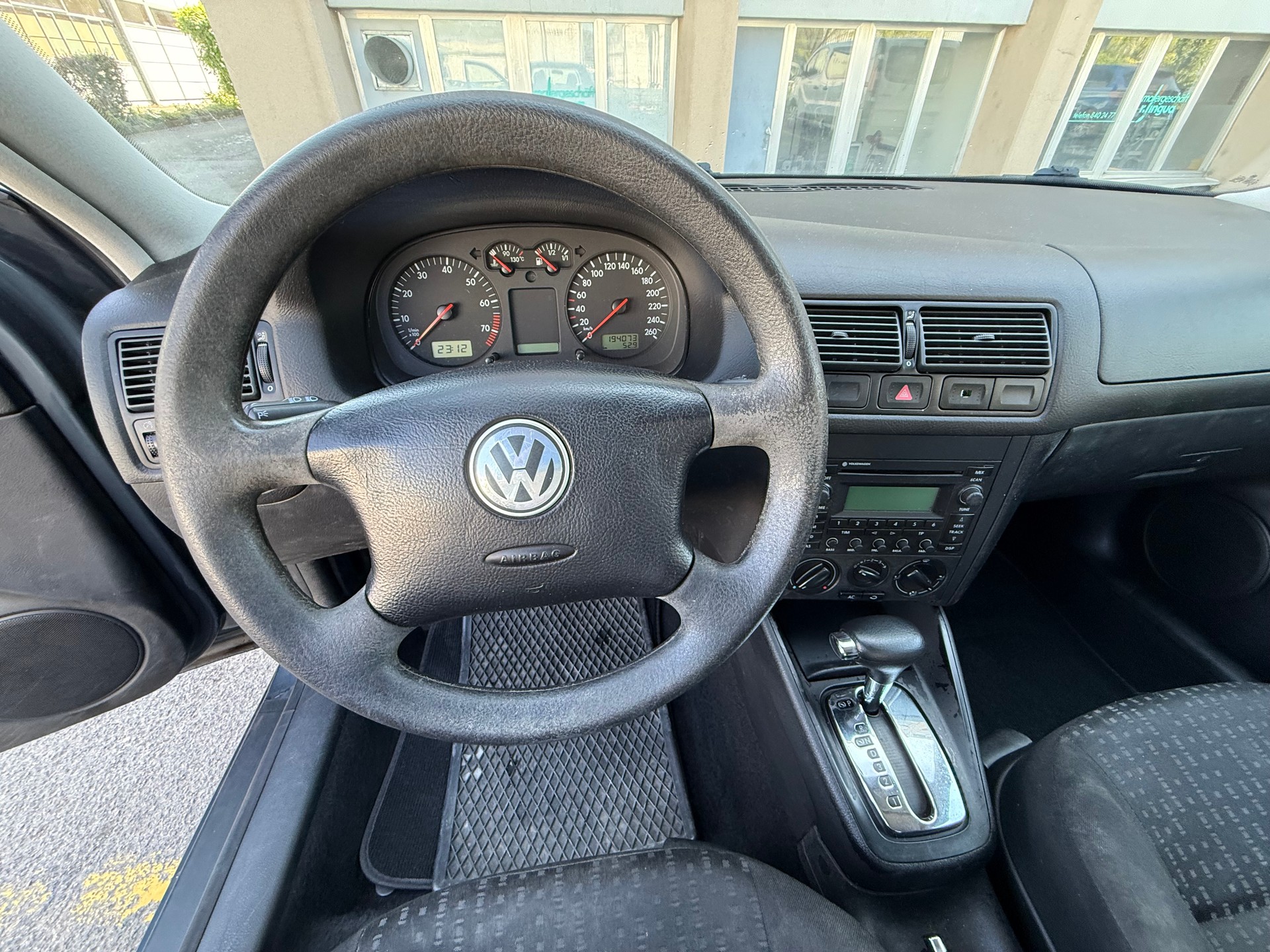 VW Golf 1.6 Comfortline Automatic *Frisch ab MFK 28.Mai 2026-image-9