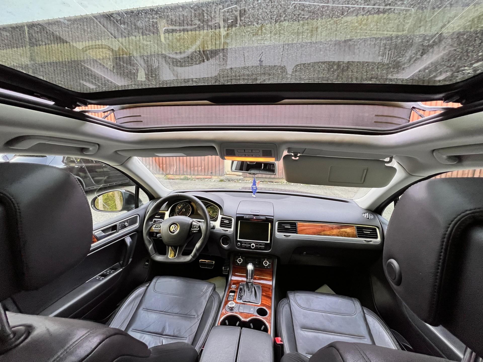 VW Touareg 3.0 TSI Hybrid Tiptronic-image-5
