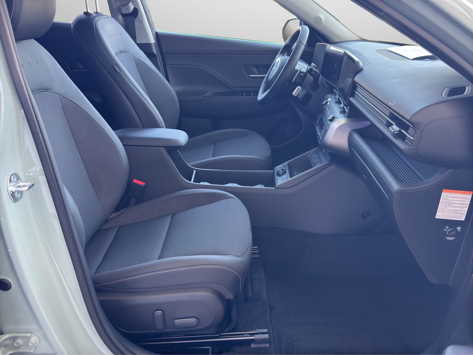 HYUNDAI Kona 1.6 GDi Hybrid Amplia-image-6
