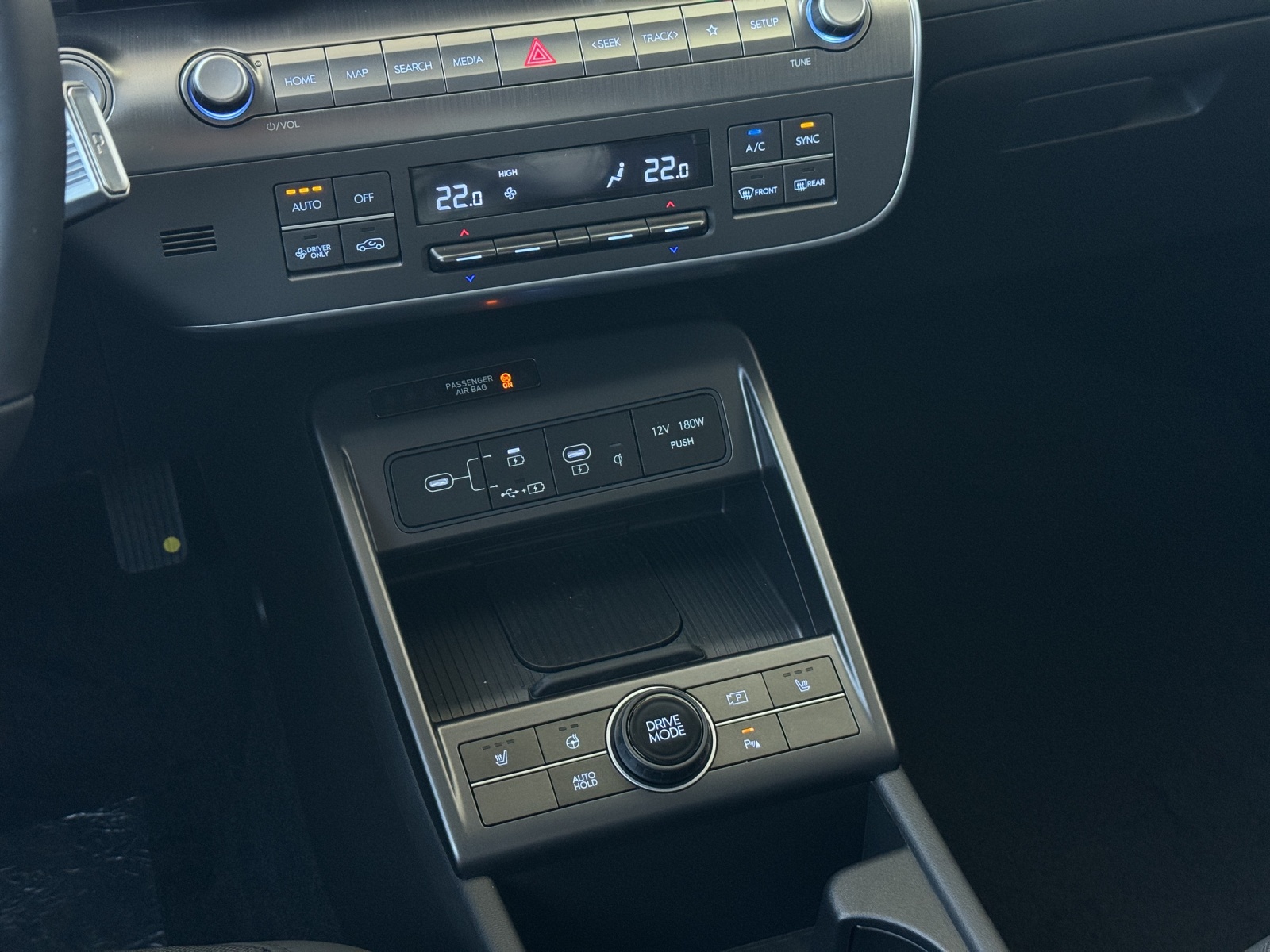 HYUNDAI Kona 1.6 GDi Hybrid Amplia-image-12