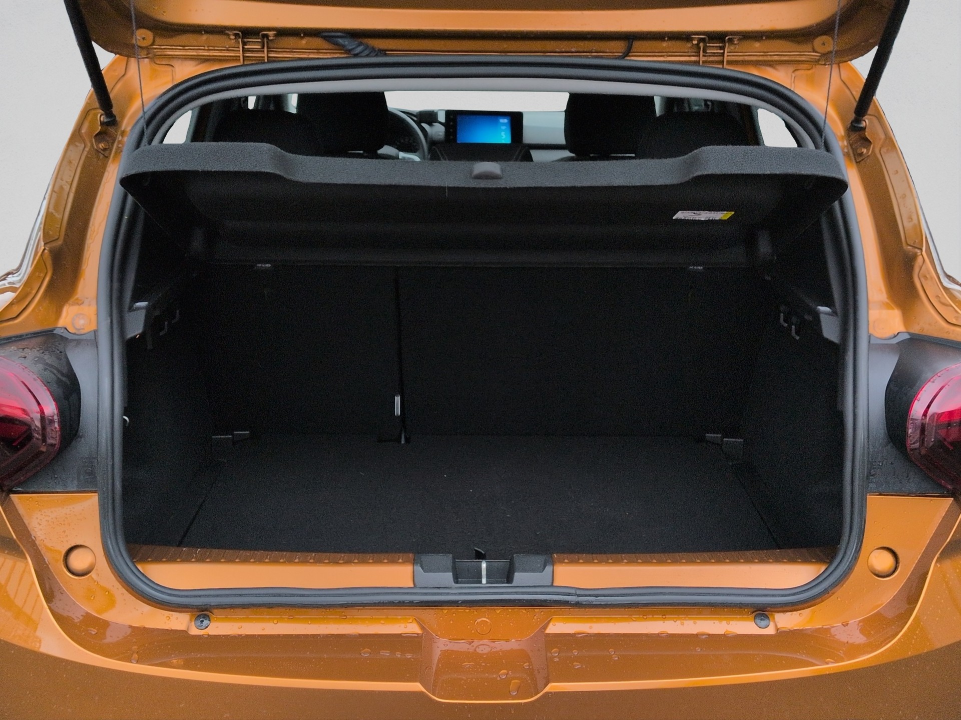 DACIA Sandero TCe 90 Comfort CVT-image-15