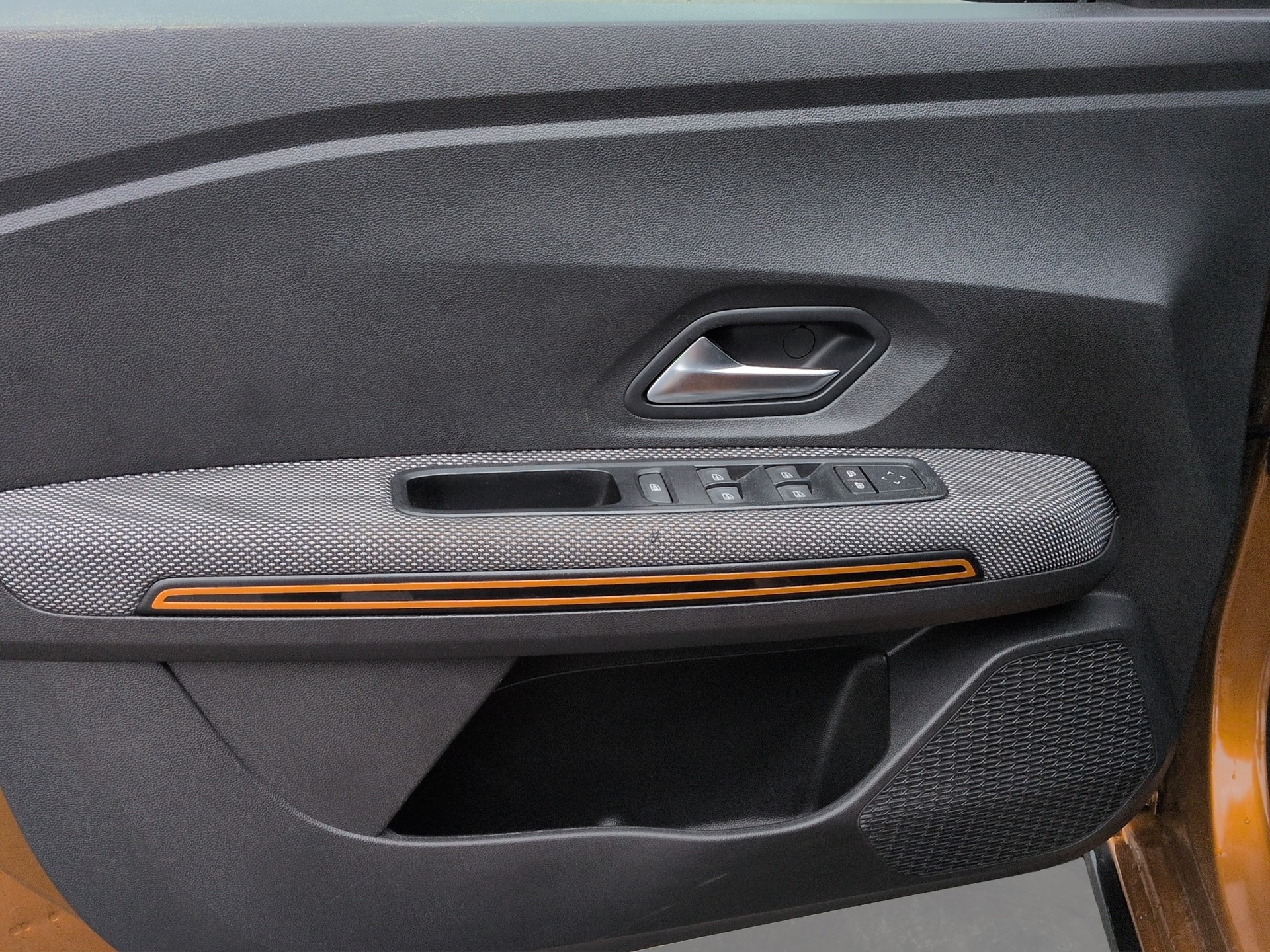 DACIA Sandero TCe 90 Comfort CVT-image-23