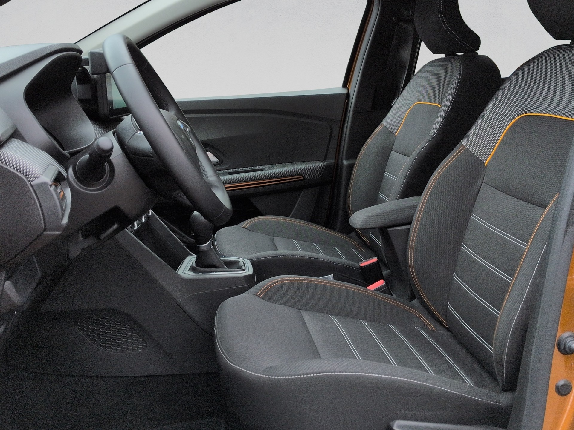 DACIA Sandero TCe 90 Comfort CVT-image-8