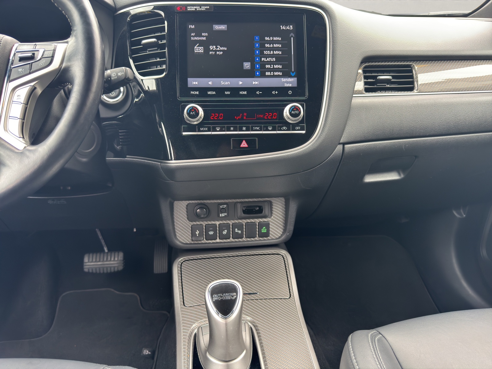 MITSUBISHI Outlander 2.4 PHEV Diamond-image-14
