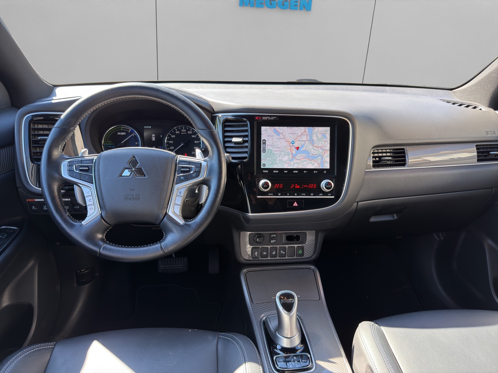 MITSUBISHI Outlander 2.4 PHEV Diamond-image-6