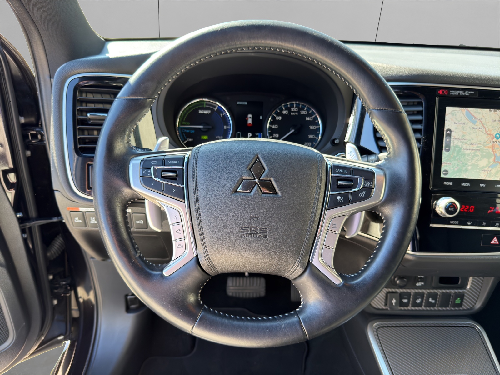 MITSUBISHI Outlander 2.4 PHEV Diamond-image-7