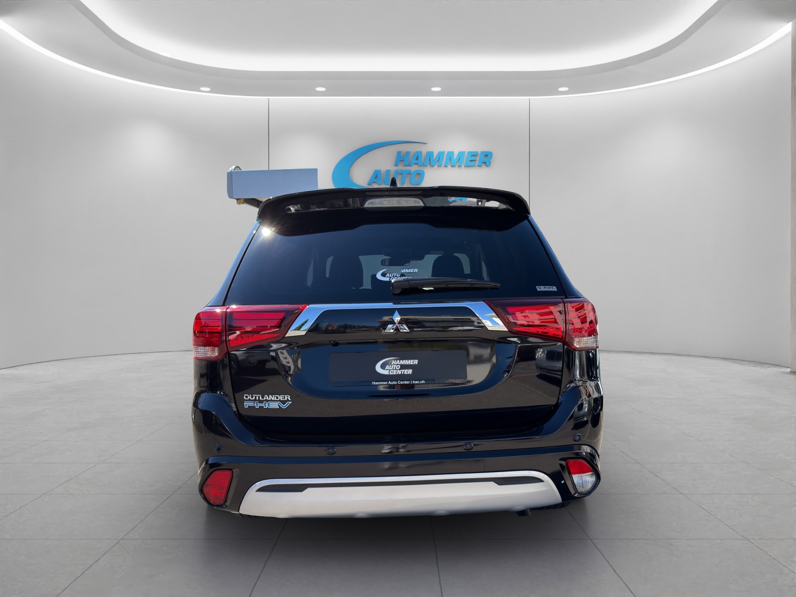 MITSUBISHI Outlander 2.4 PHEV Diamond-image-3
