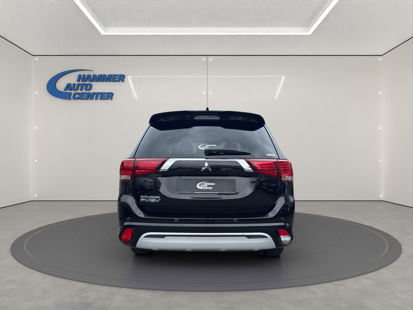 MITSUBISHI Outlander 2.4 PHEV Diamond-image-3
