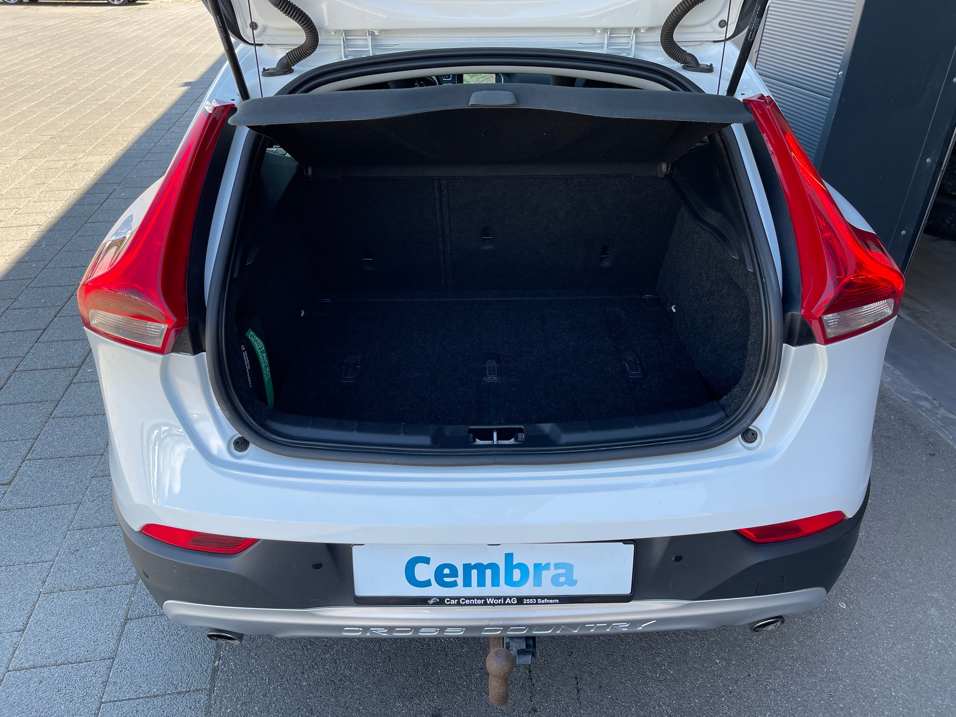 VOLVO V40 Cross Country T5 AWD Summum Geartronic-image-14