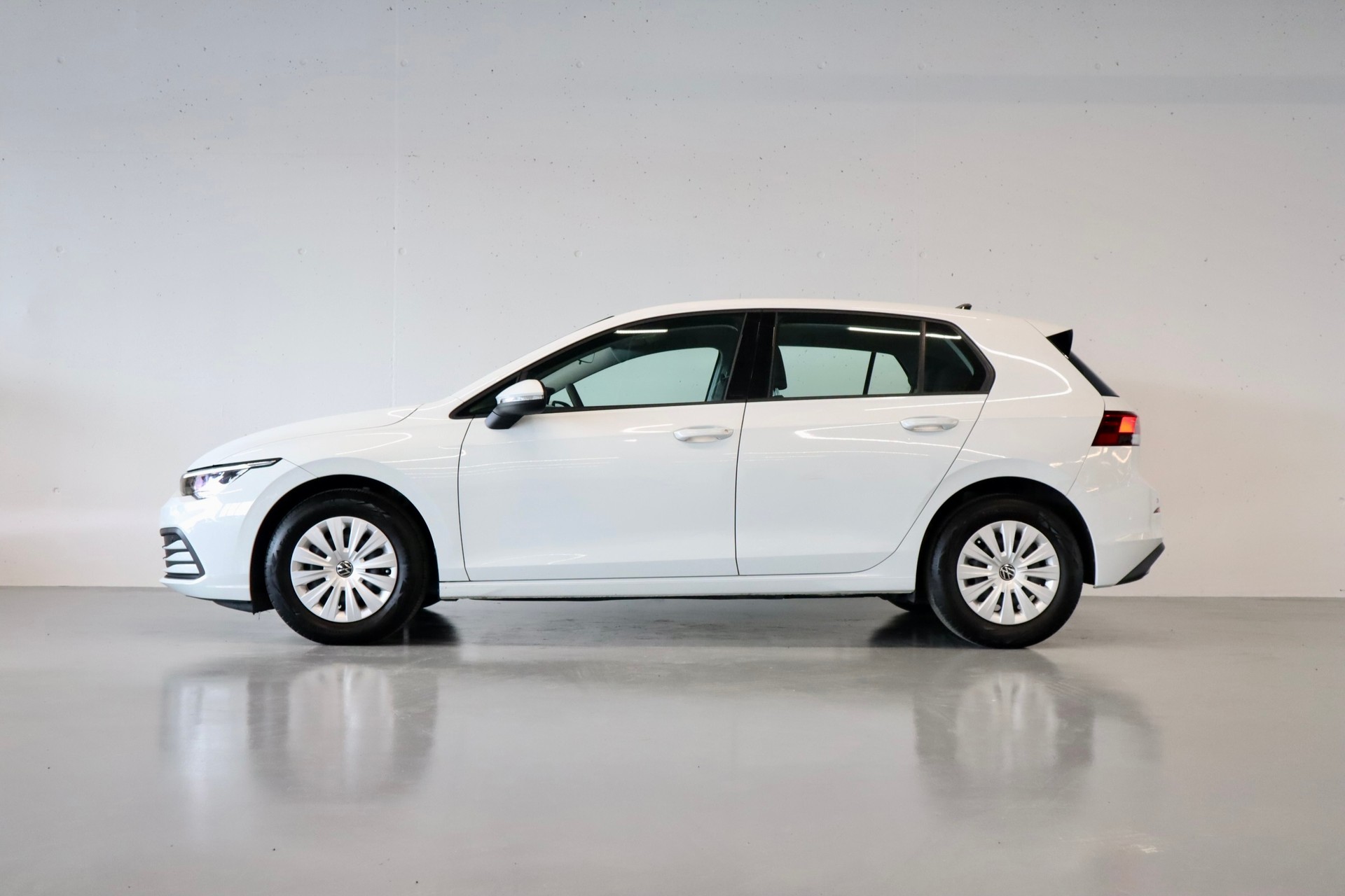VW Golf 1.0 TSI Value-image-1