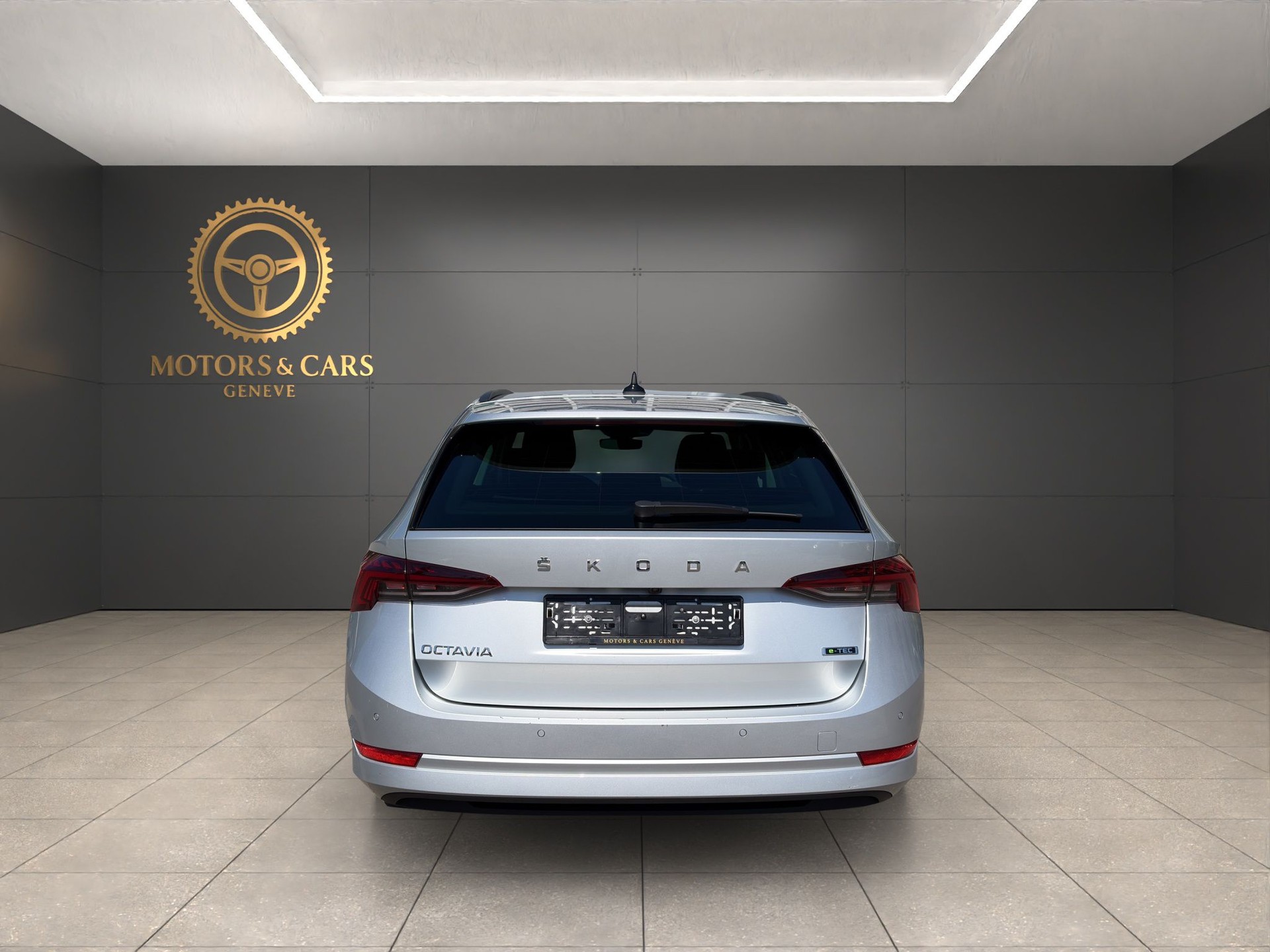 SKODA Octavia Combi 1.5 TSI mHEV DSG Ambition-showroom-element-3