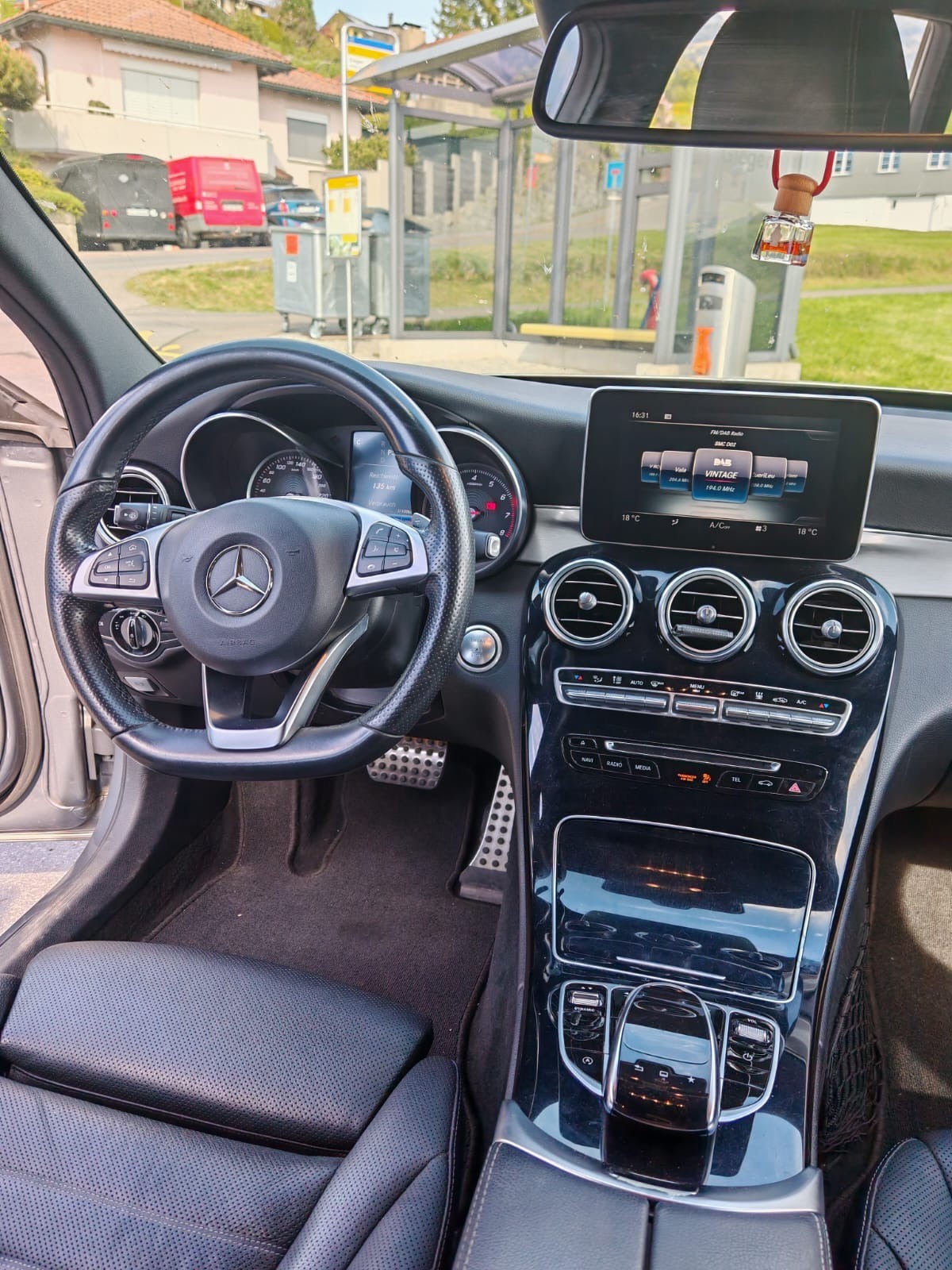 MERCEDES-BENZ C 400 4matic-image-2