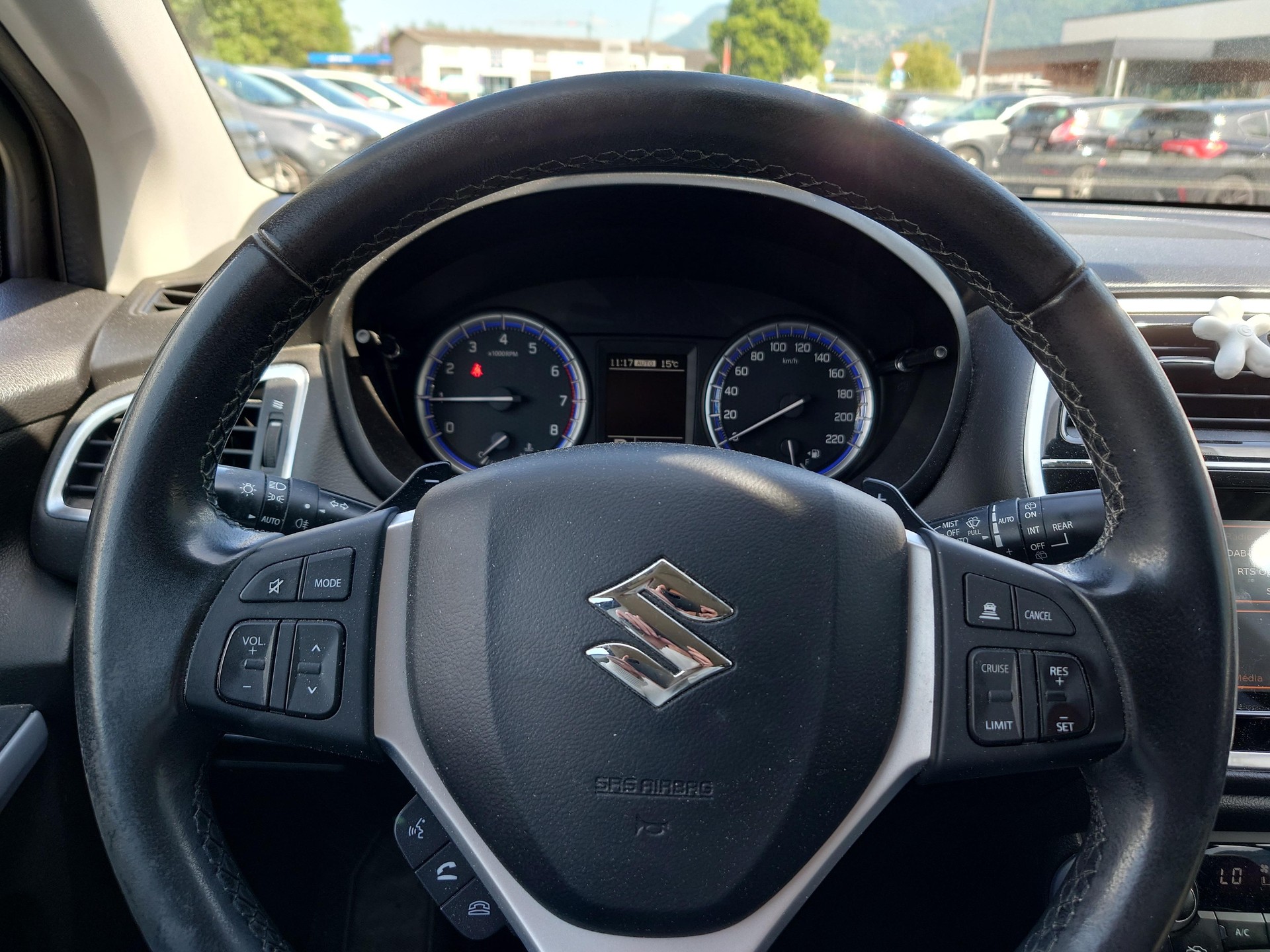 SUZUKI SX4 S-Cross 1.4 T Generation Hybrid 4x4-image-4