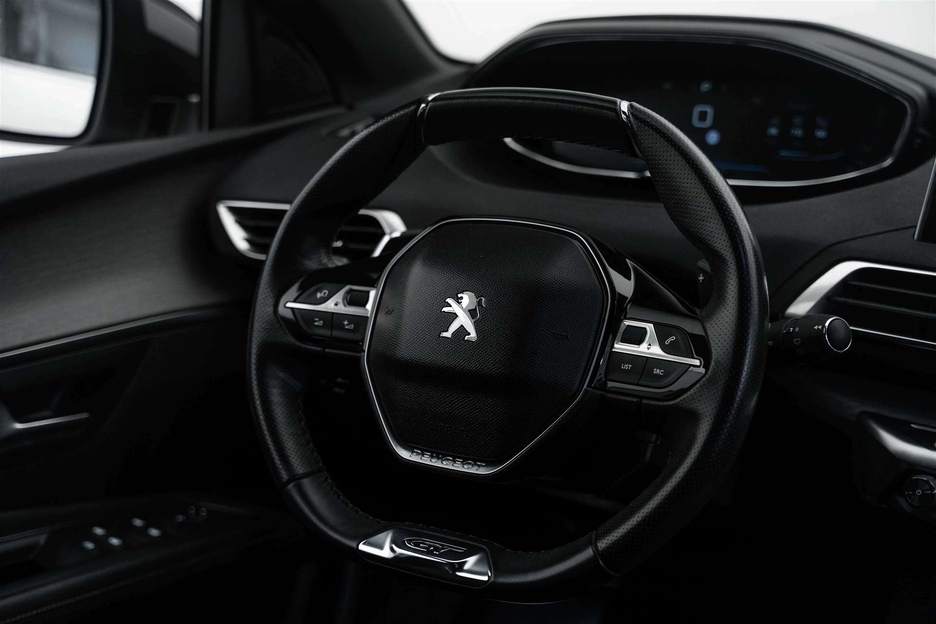 PEUGEOT 3008 2.0 BlueHDi GT EAT-image-9