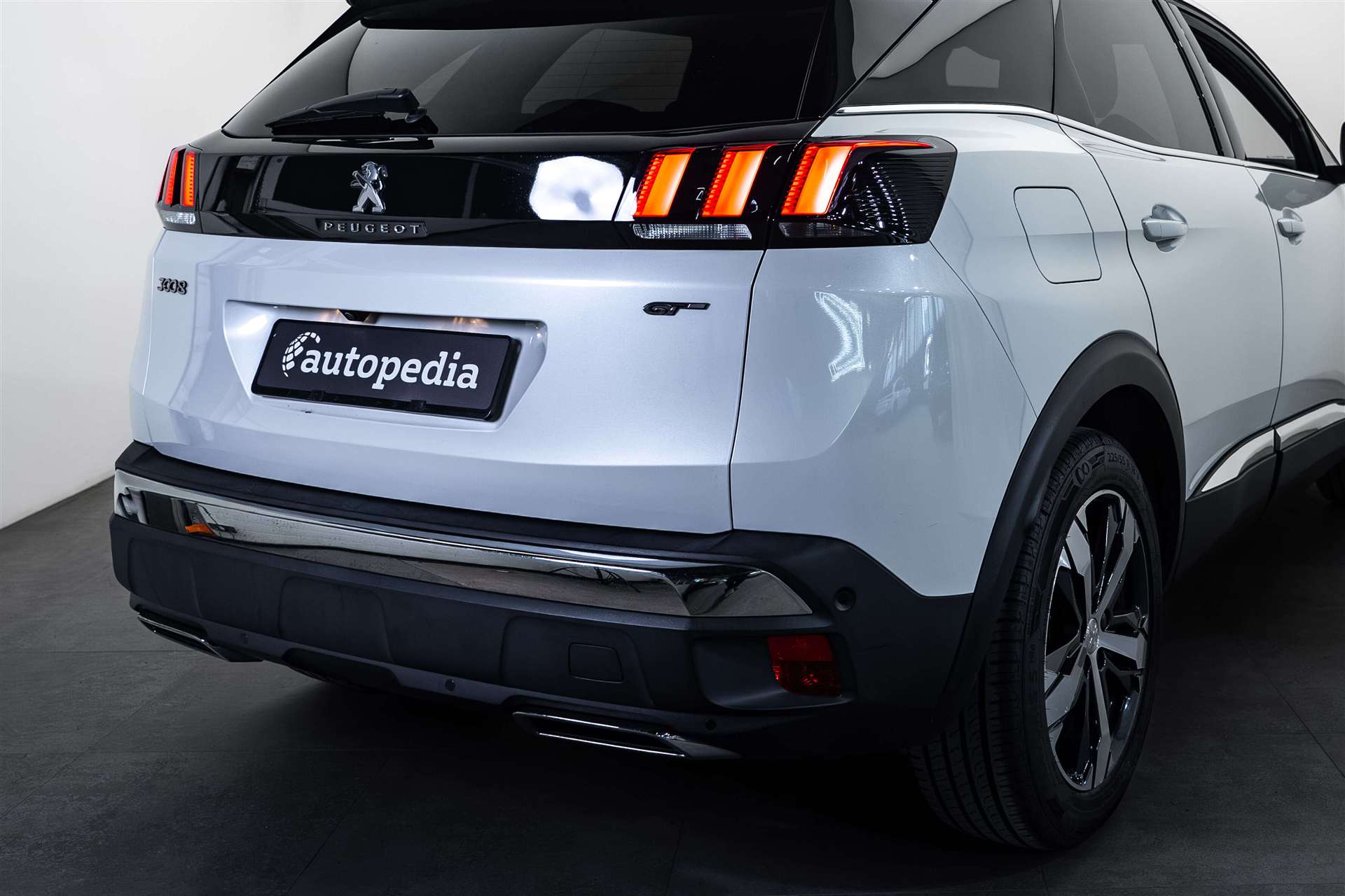 PEUGEOT 3008 2.0 BlueHDi GT EAT-image-3