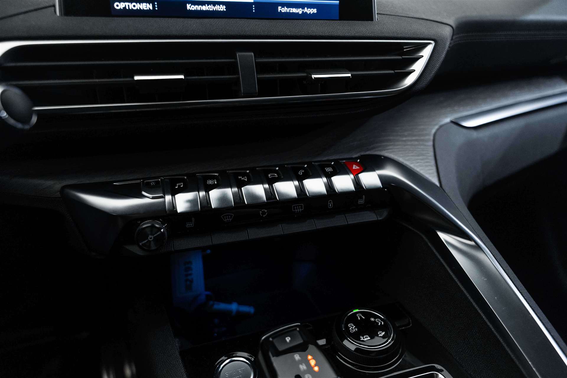PEUGEOT 3008 2.0 BlueHDi GT EAT-image-26