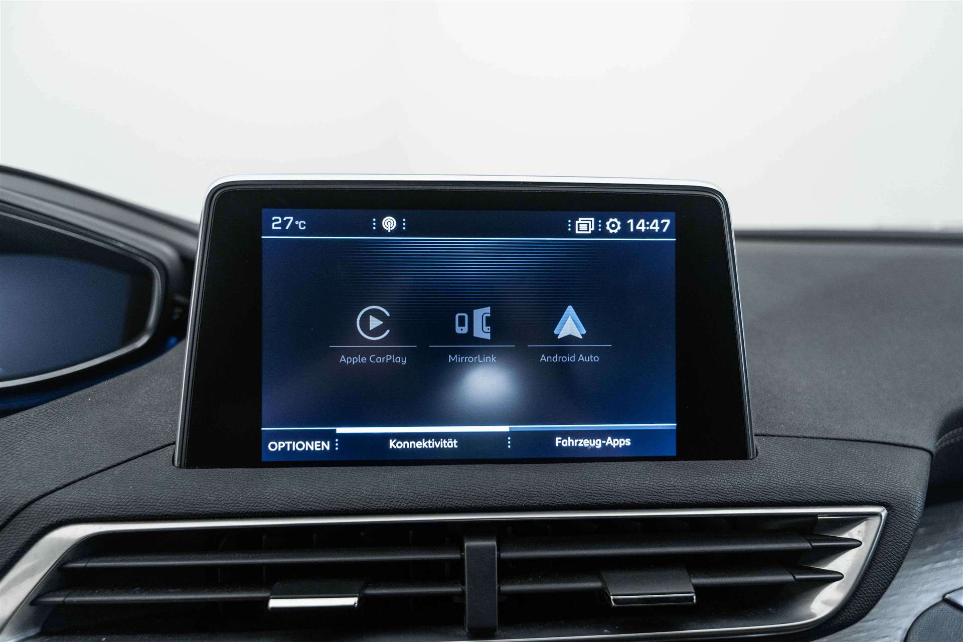 PEUGEOT 3008 2.0 BlueHDi GT EAT-image-24