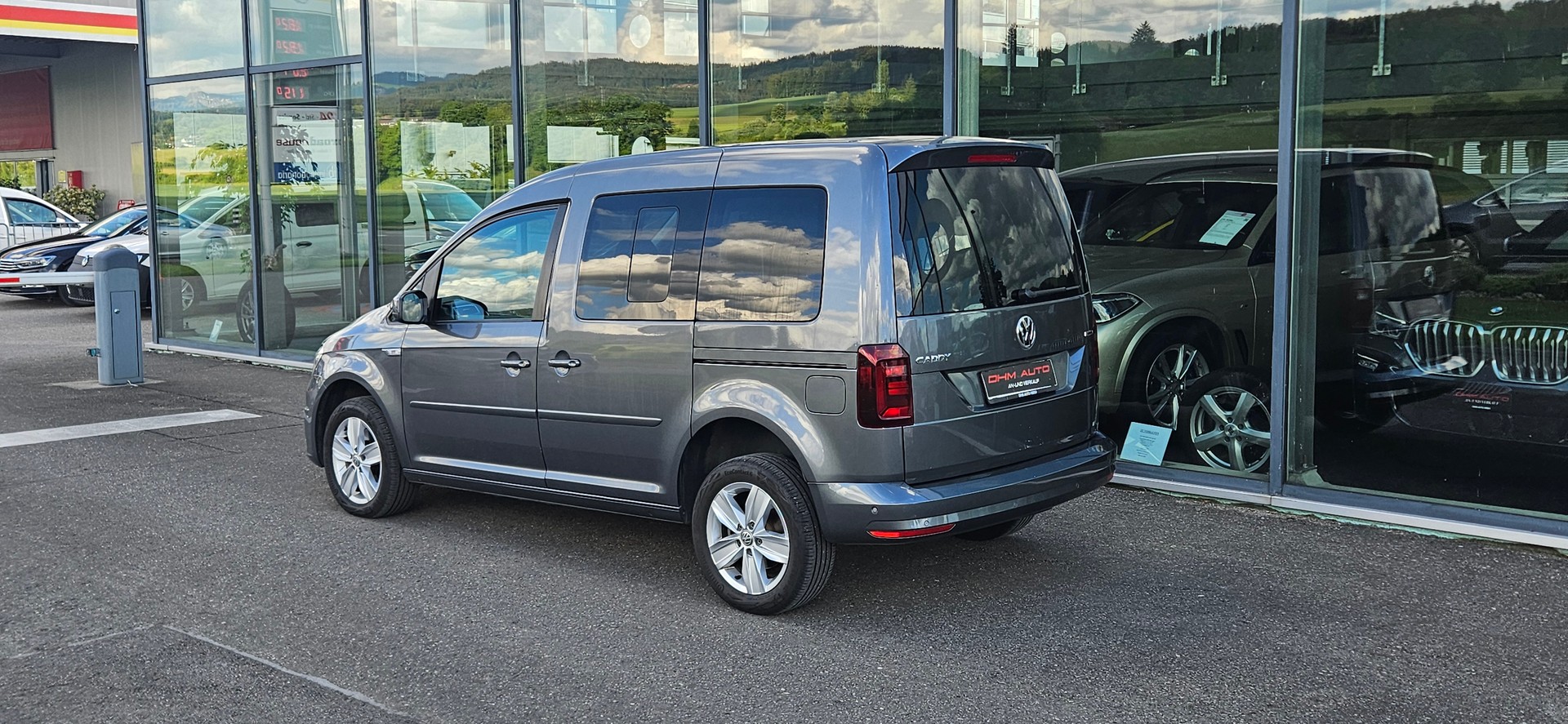 VW Caddy 2.0 TDI Liberty 4M 4Motion DSG-image-4