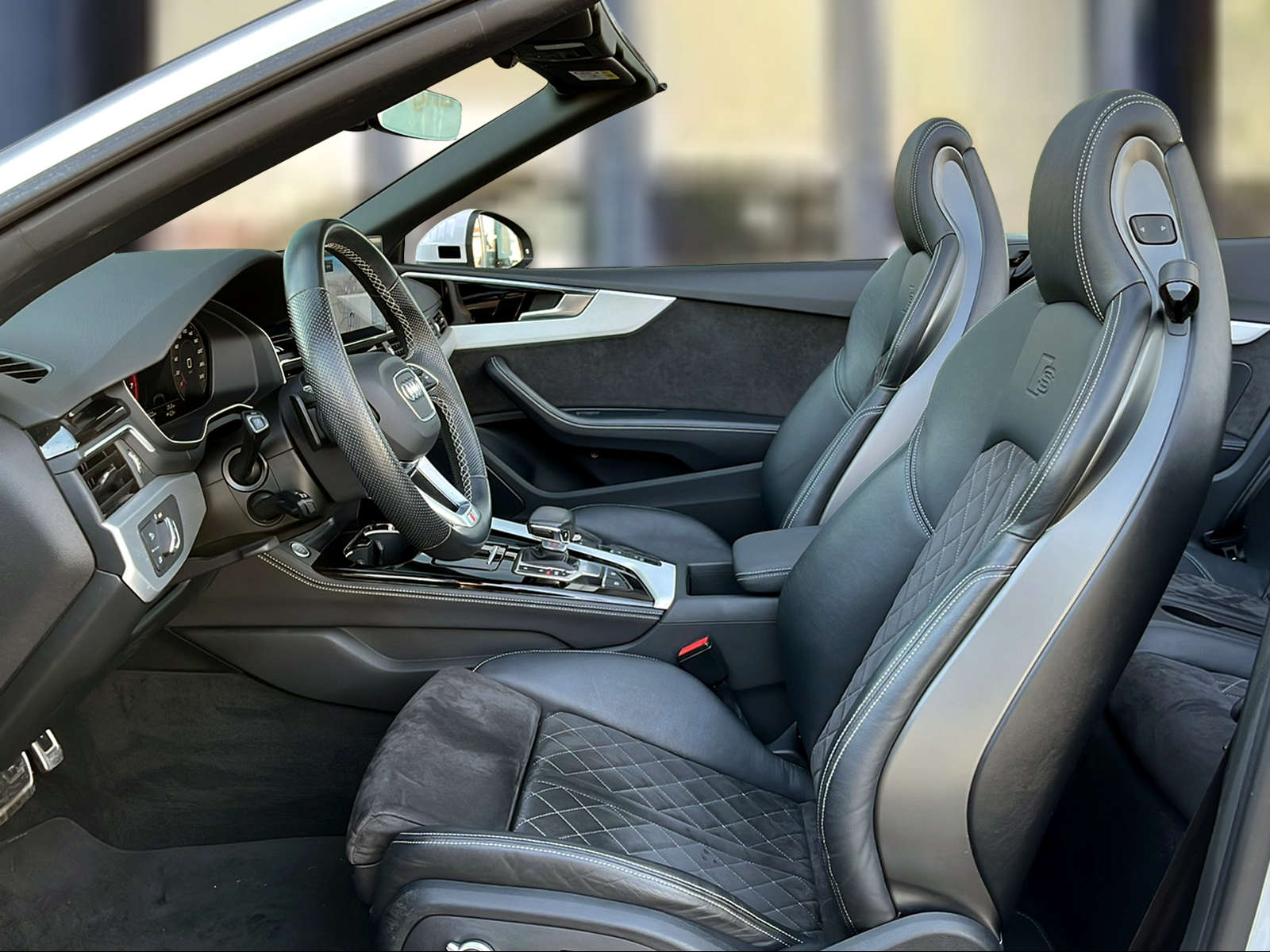 AUDI A5 Cabriolet 40 TFSI S-Line Attraction S-tronic quattro Gletscherweiss Metallic-image-8