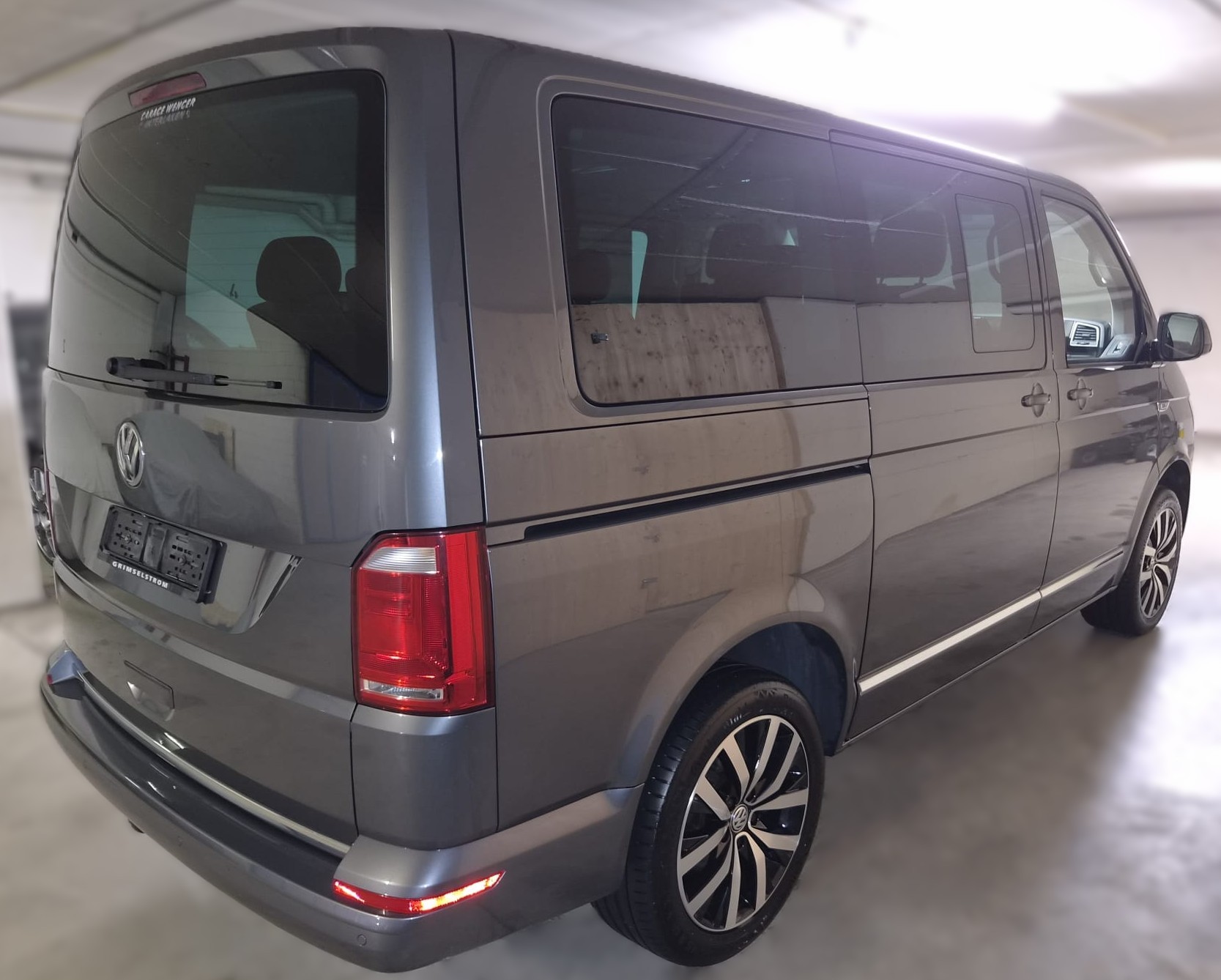 VW T6 Multivan 2.0 Bi-TDI Highline 4Motion-image-2