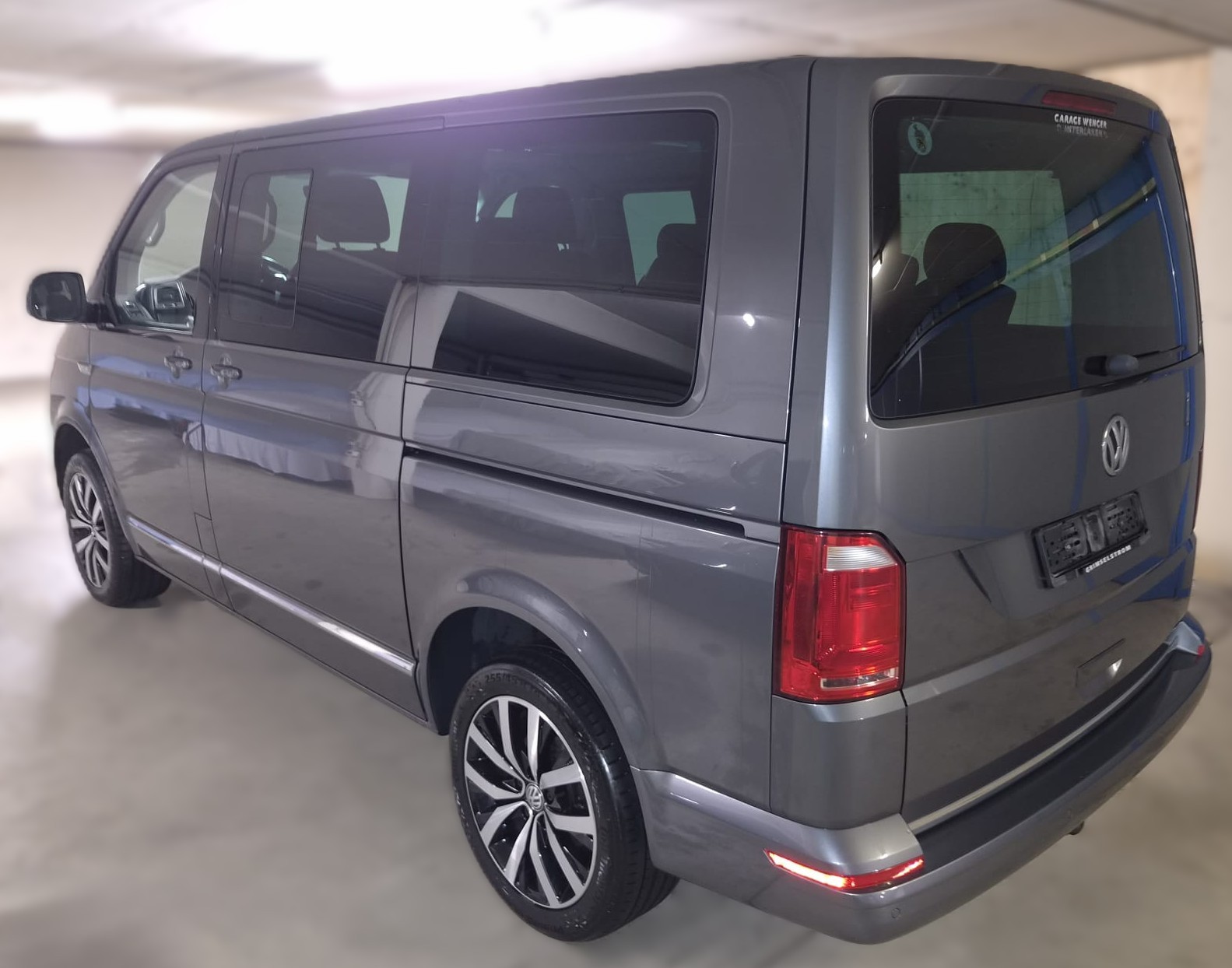 VW T6 Multivan 2.0 Bi-TDI Highline 4Motion-image-1