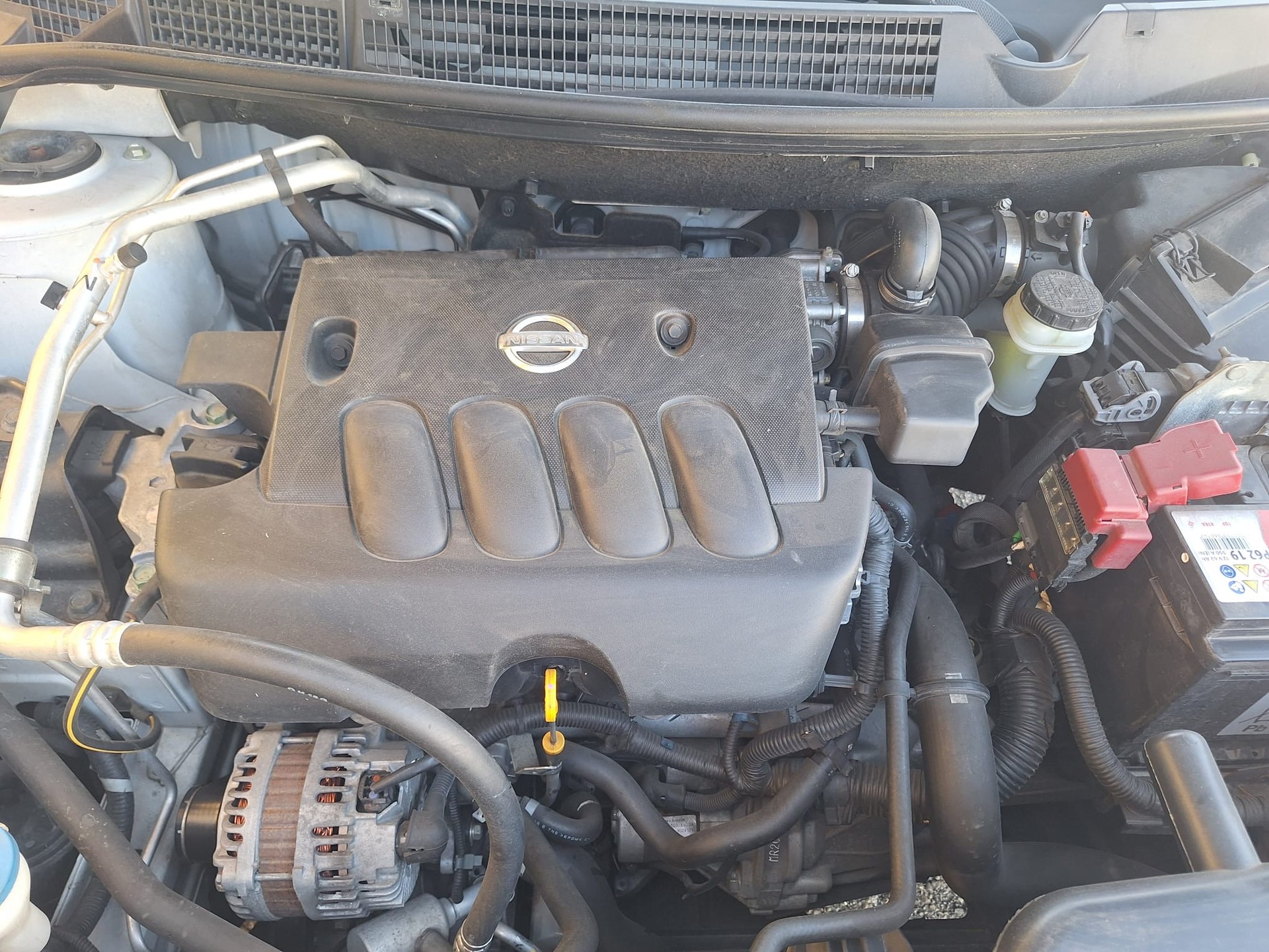 NISSAN Qashqai 2.0 4WD visia-image-12