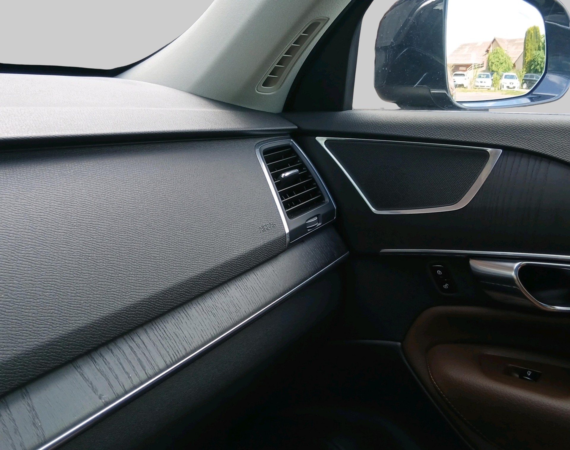 VOLVO XC90 2.0 B5 MH Momentum 7P. AW-image-17