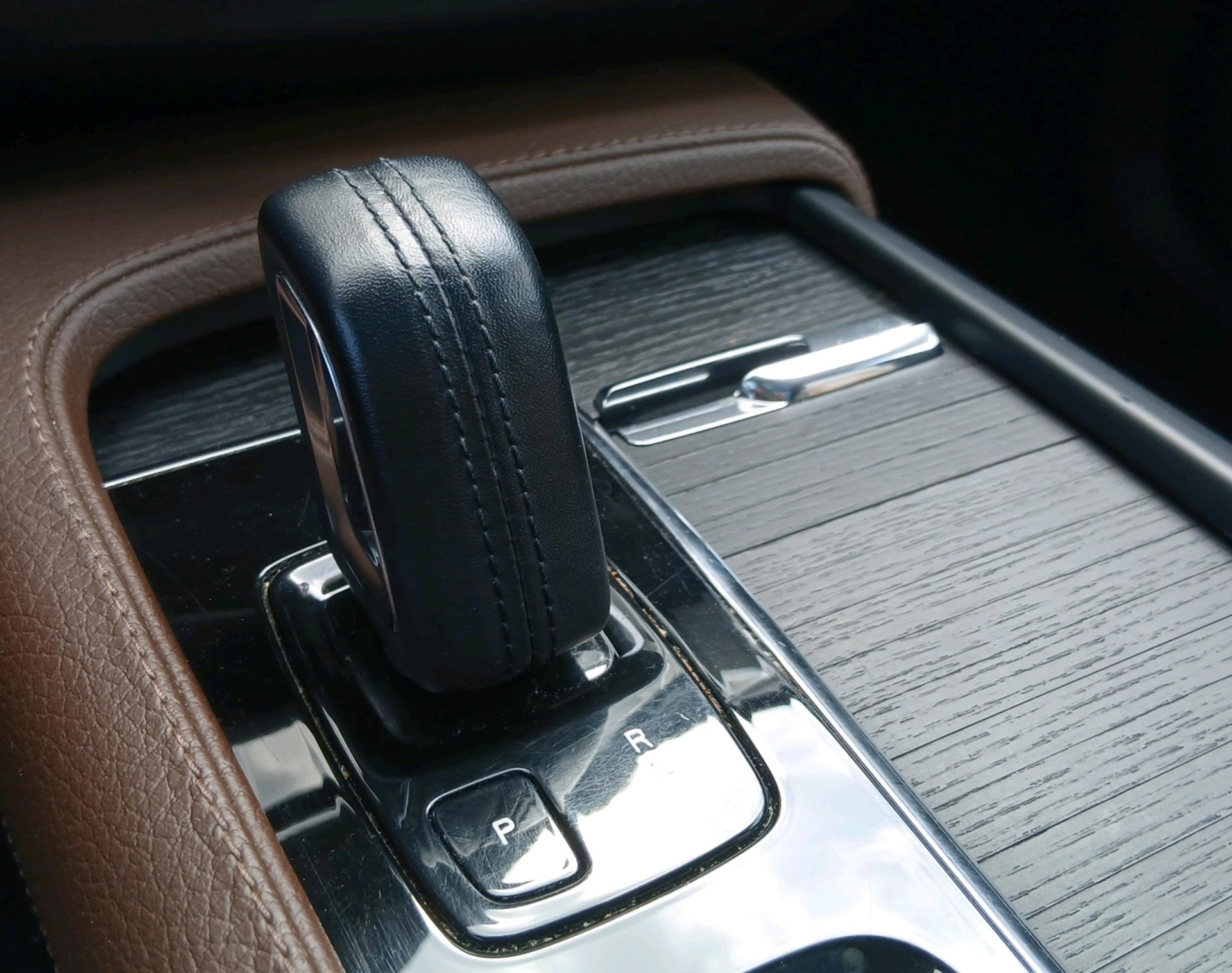 VOLVO XC90 2.0 B5 MH Momentum 7P. AW-image-18