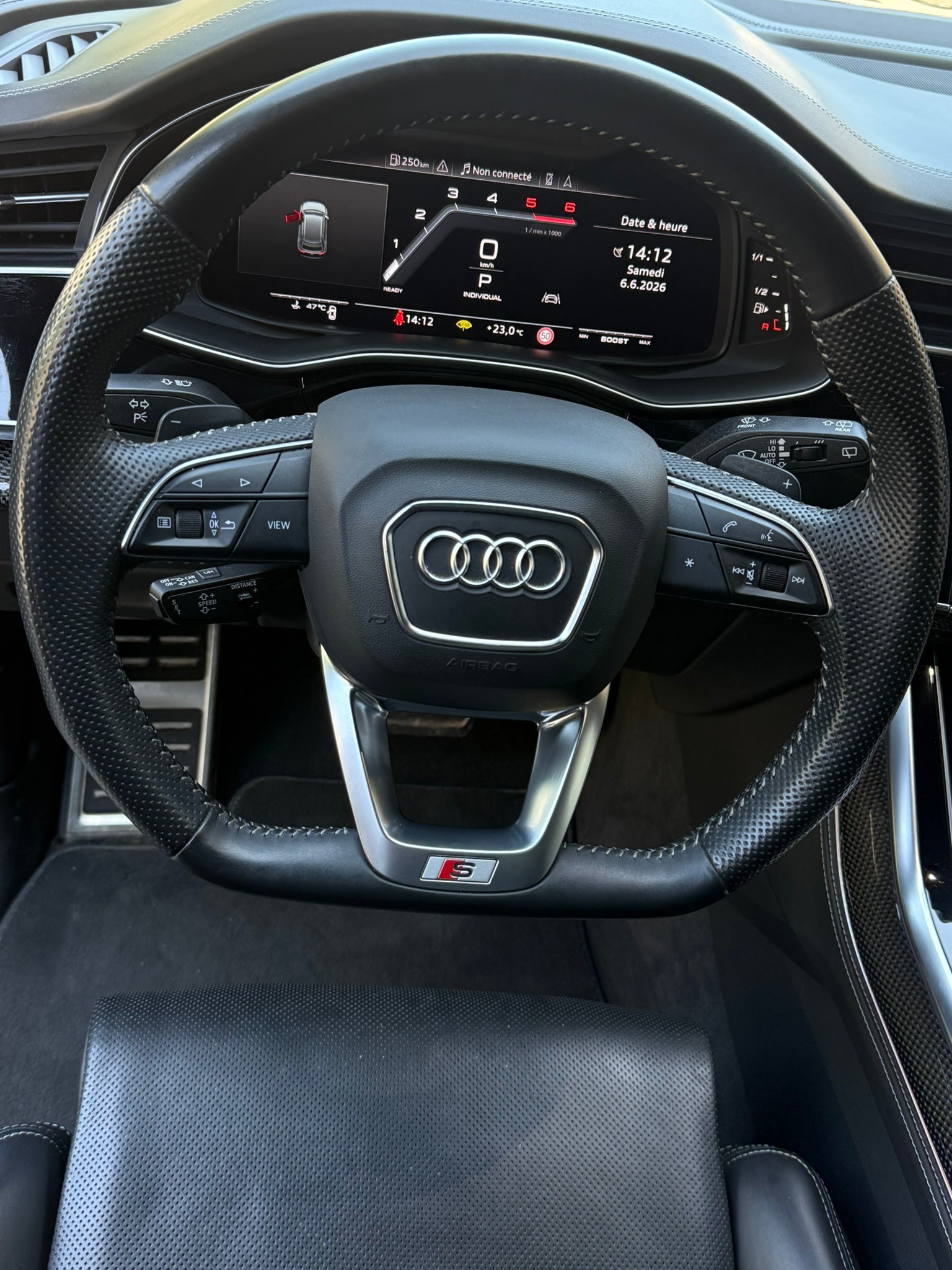 AUDI SQ8 50 TDI quattro tiptronic-image-17
