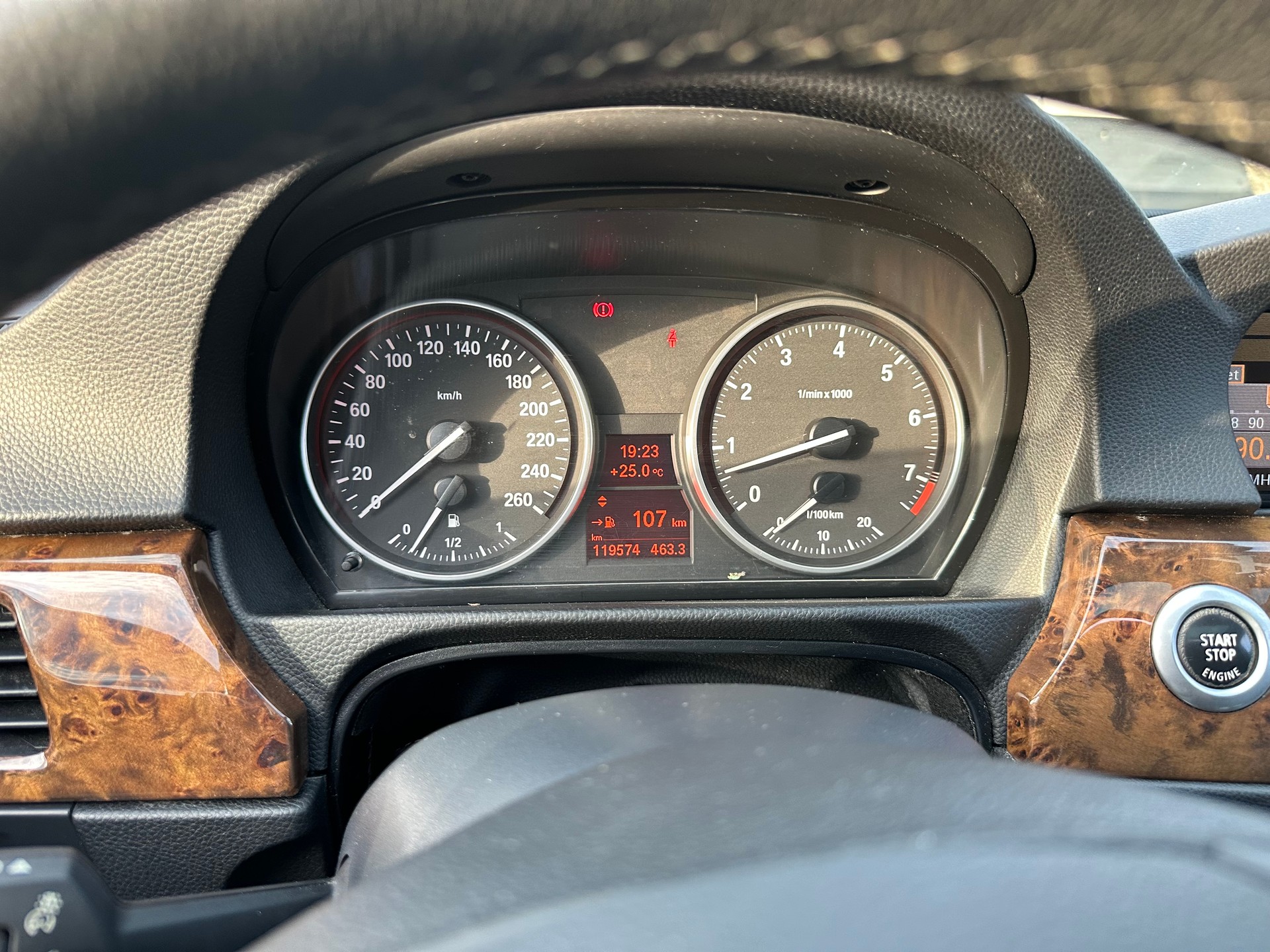 BMW 325xi more4you-image-9