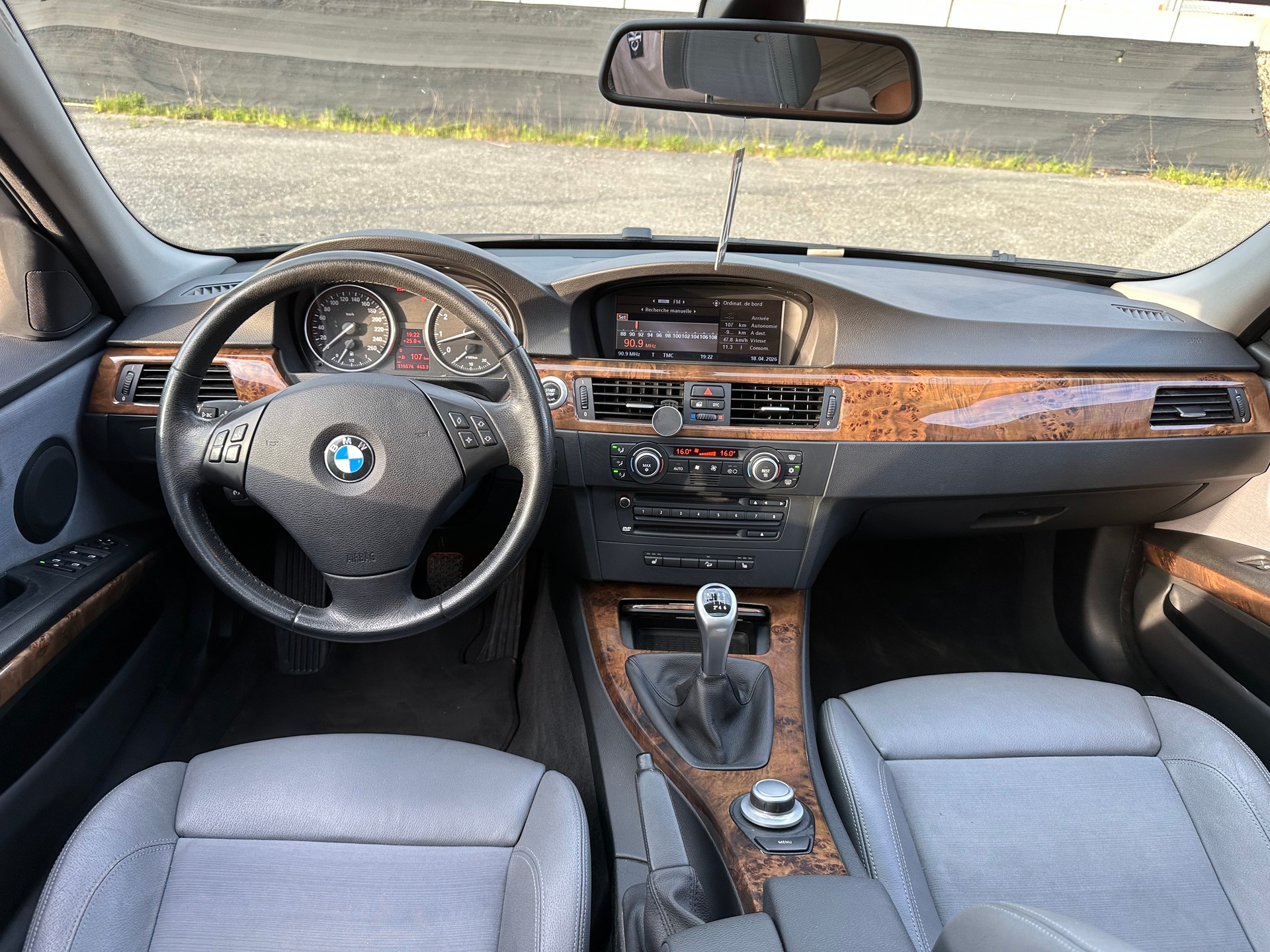 BMW 325xi more4you-image-6