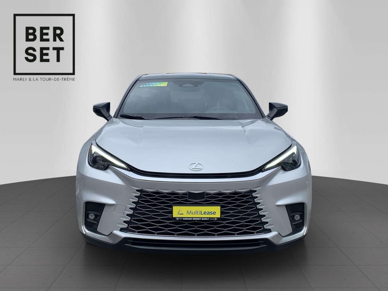 LEXUS LBX 1.5 Hybrid Cool AWD-image-2