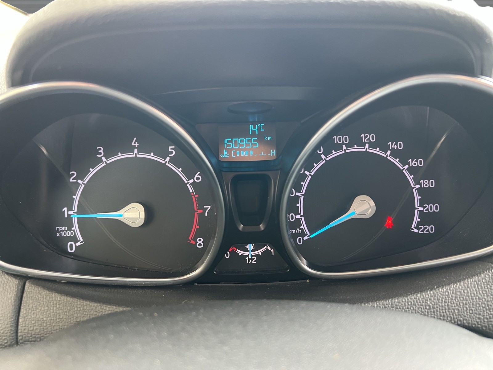 FORD EcoSport 1.0 SCTi Titanium-image-8