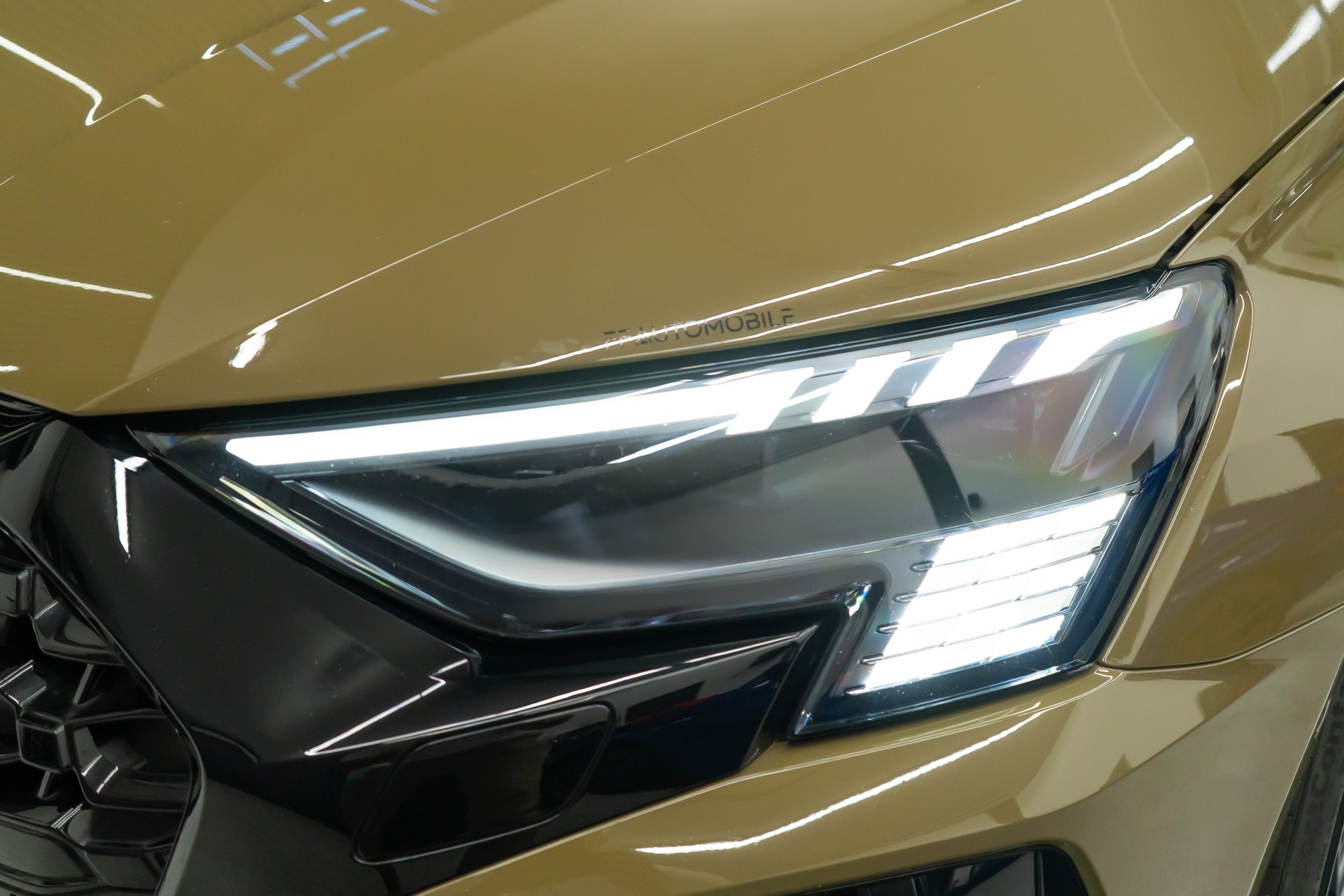 AUDI RS3 LIMOUSINE 2.5 TSI QUATTRO S-TRONIC / OLIVEGRÜN / GARANTIE-image-6