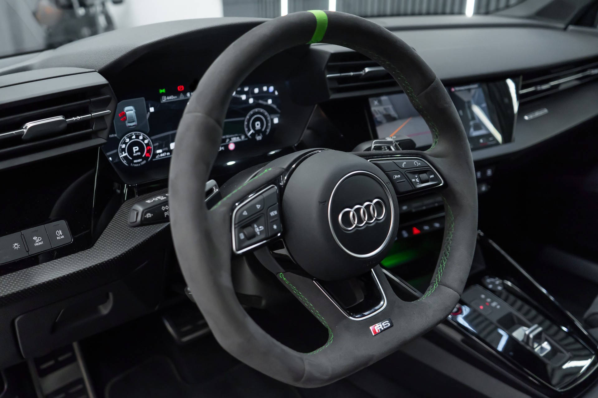 AUDI RS3 LIMOUSINE 2.5 TSI QUATTRO S-TRONIC / OLIVEGRÜN / GARANTIE-image-21