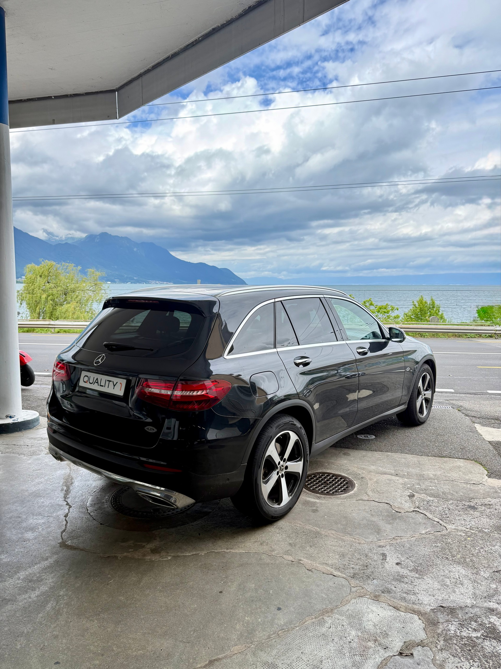 MERCEDES-BENZ GLC 250 d Exclusive 4Matic 9G-Tronic-image-2
