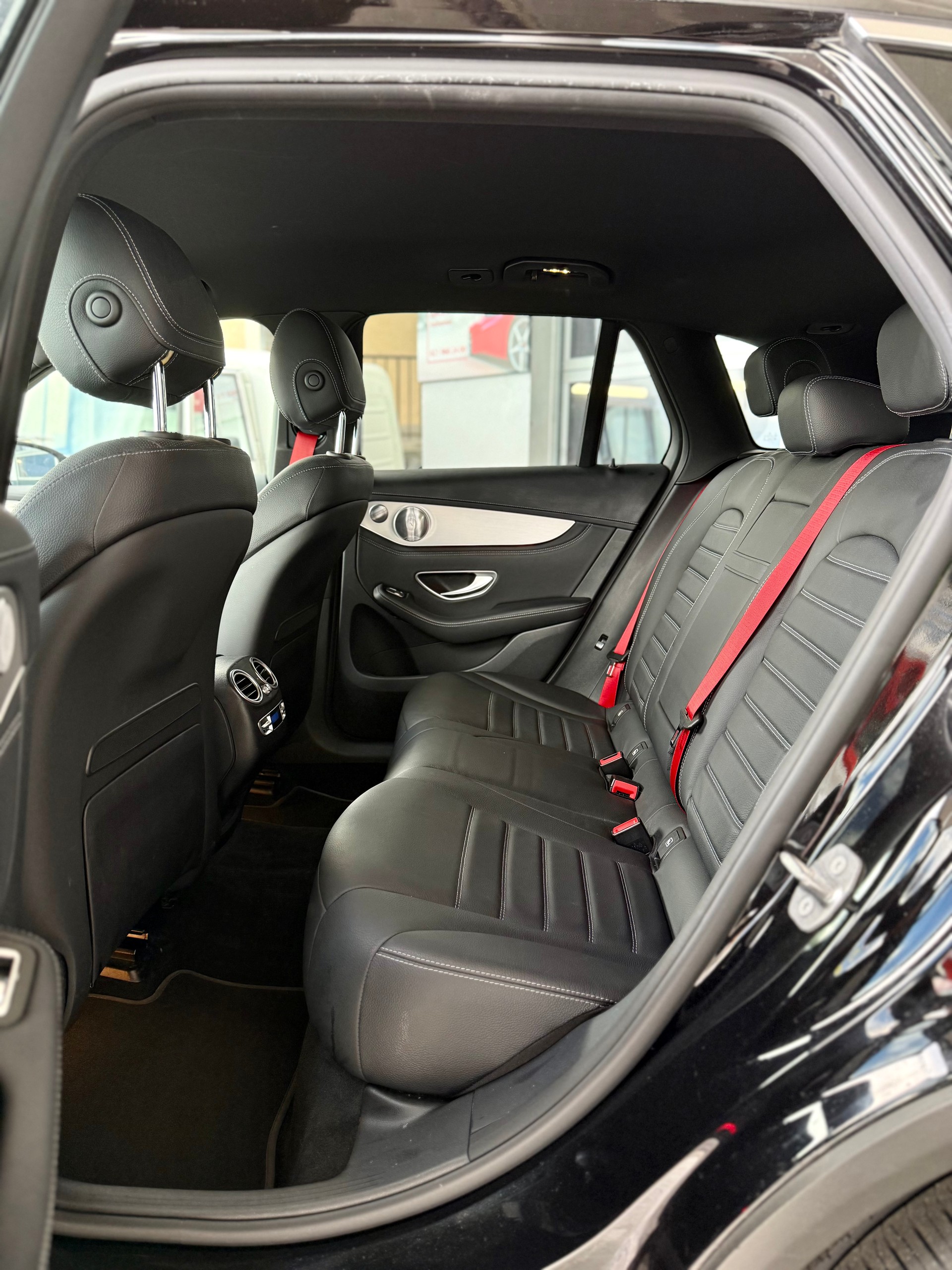 MERCEDES-BENZ GLC 250 d Exclusive 4Matic 9G-Tronic-image-14