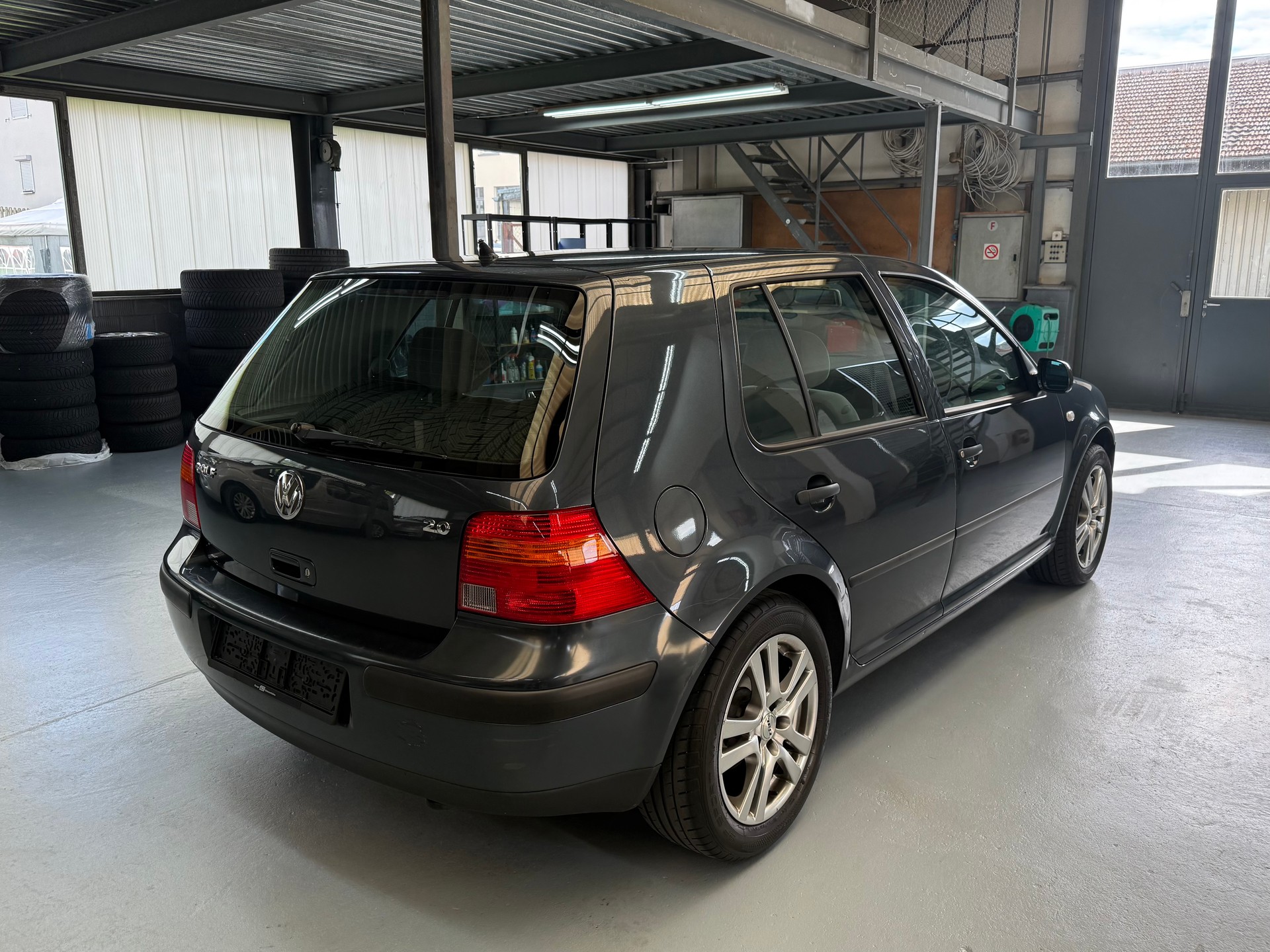 VW Golf 2.0 Comfortline-image-3
