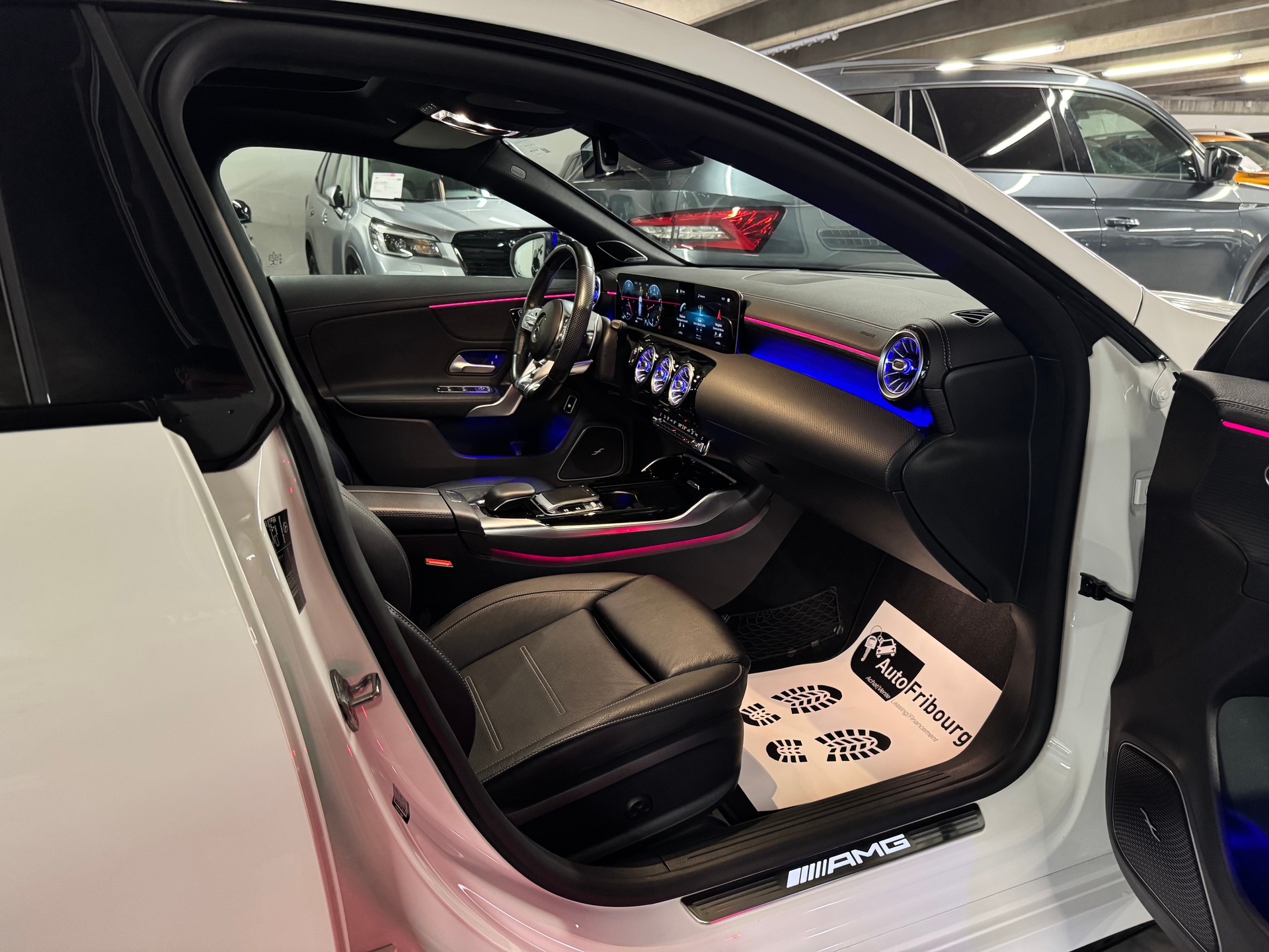 MERCEDES-BENZ CLA Shooting Brake 35 AMG 4Matic 7G-DCT-image-11