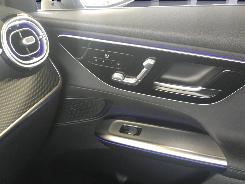 MERCEDES-BENZ GLC 200 Avantgarde 4matic-image-16