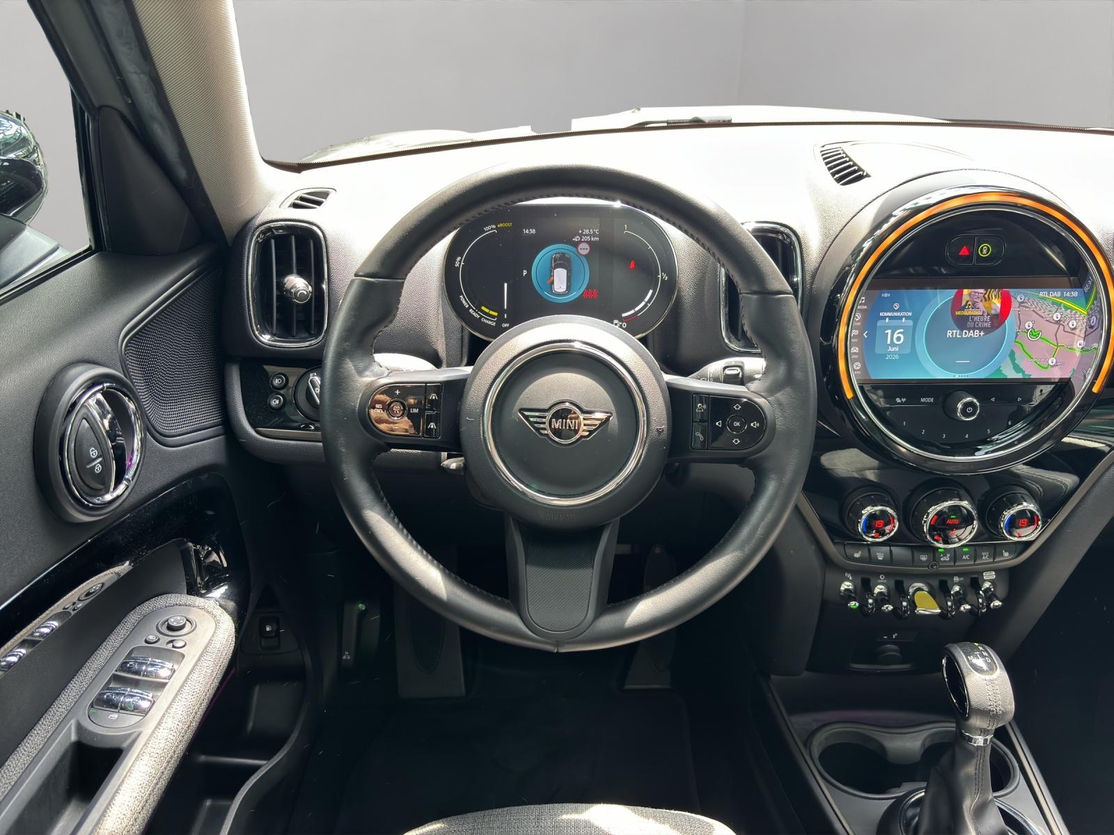 MINI Countryman F60 1.5i Cooper S E ALL4-image-5