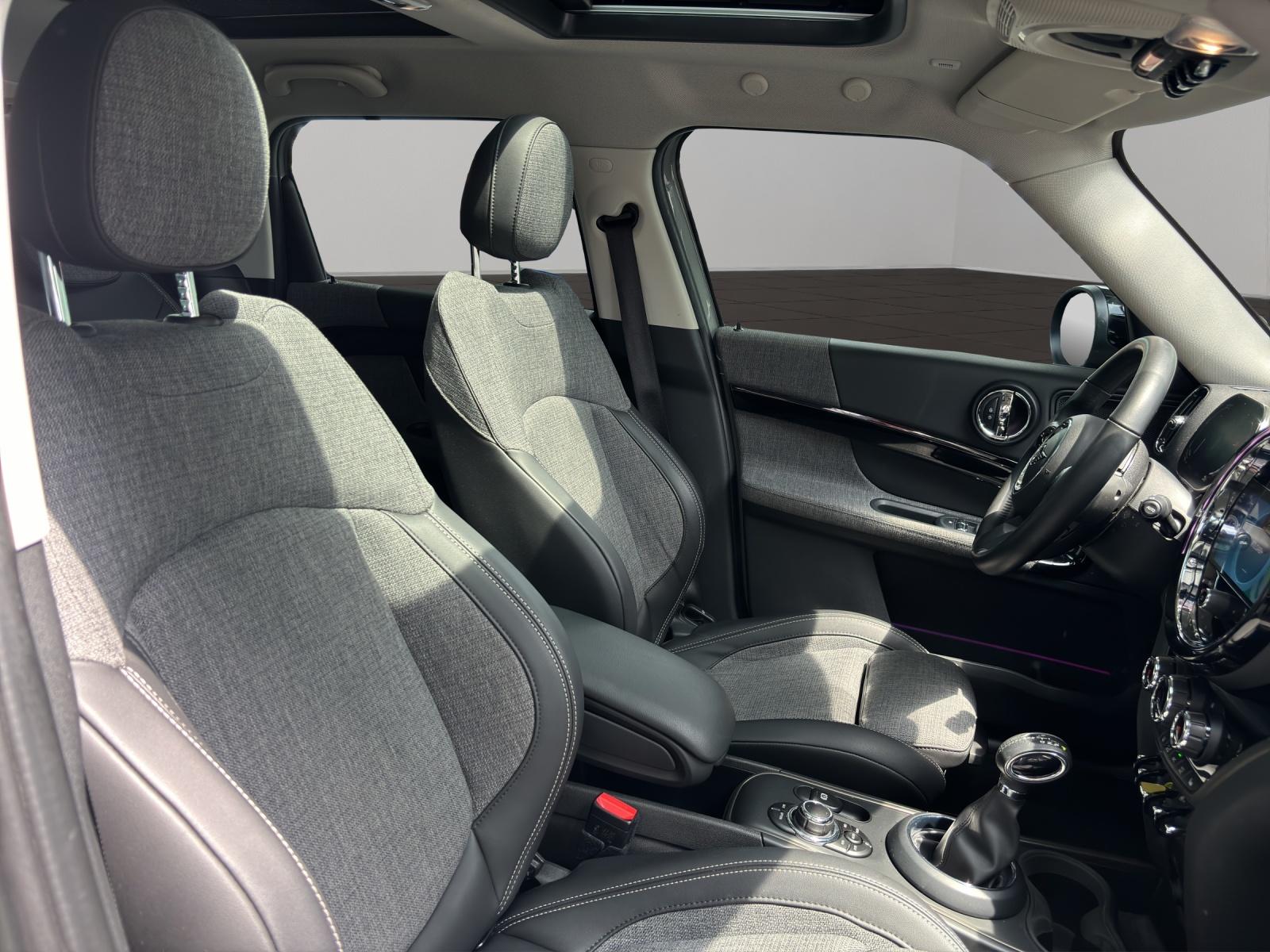 MINI Countryman F60 1.5i Cooper S E ALL4-image-10