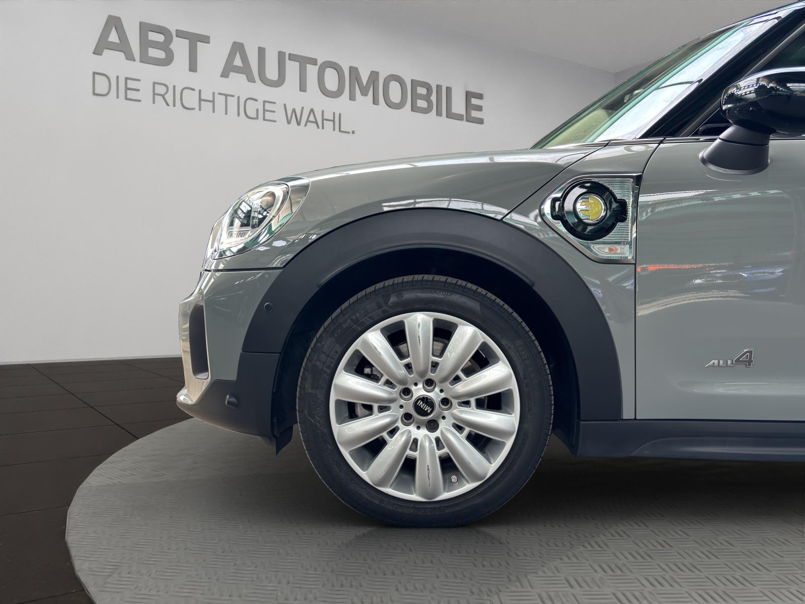 MINI Countryman F60 1.5i Cooper S E ALL4-image-23