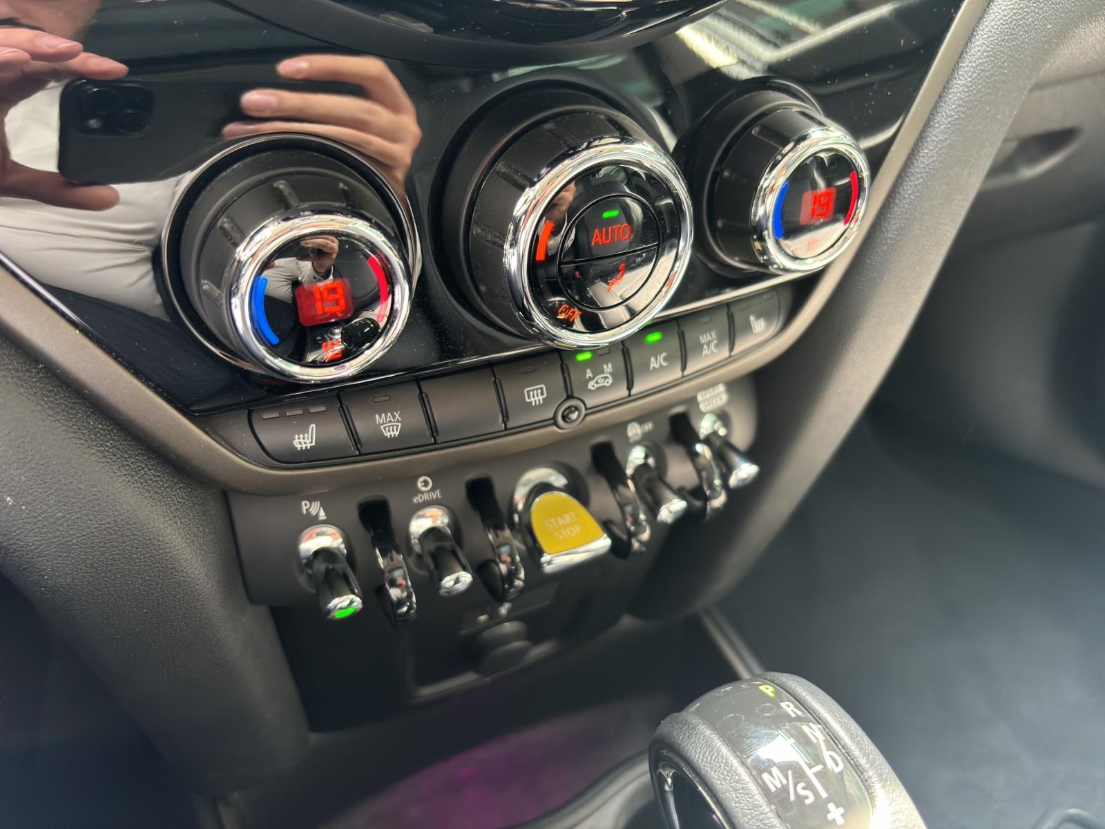 MINI Countryman F60 1.5i Cooper S E ALL4-image-13