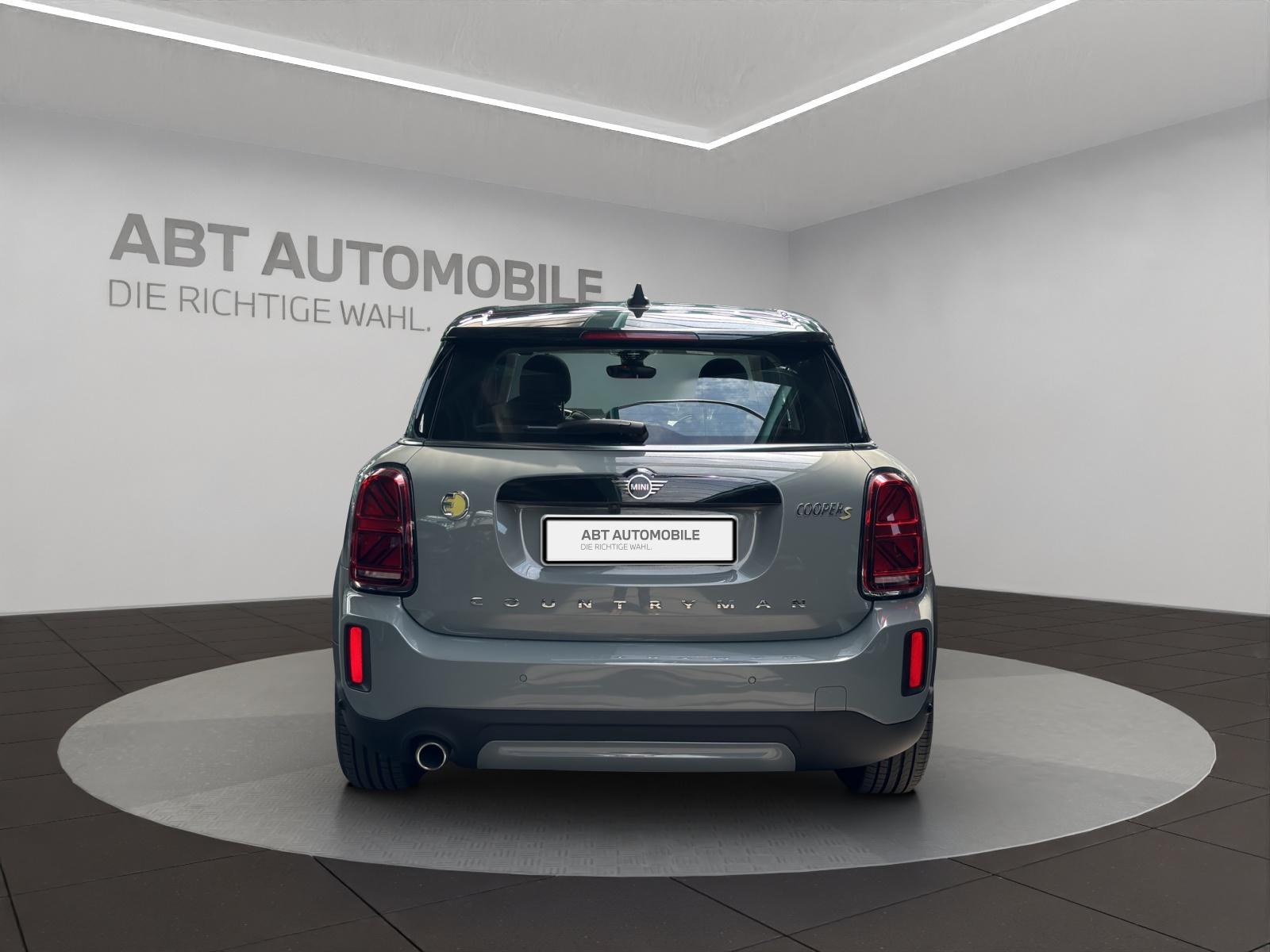 MINI Countryman F60 1.5i Cooper S E ALL4-image-4