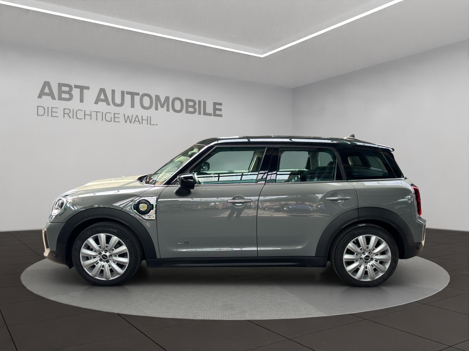 MINI Countryman F60 1.5i Cooper S E ALL4-image-2