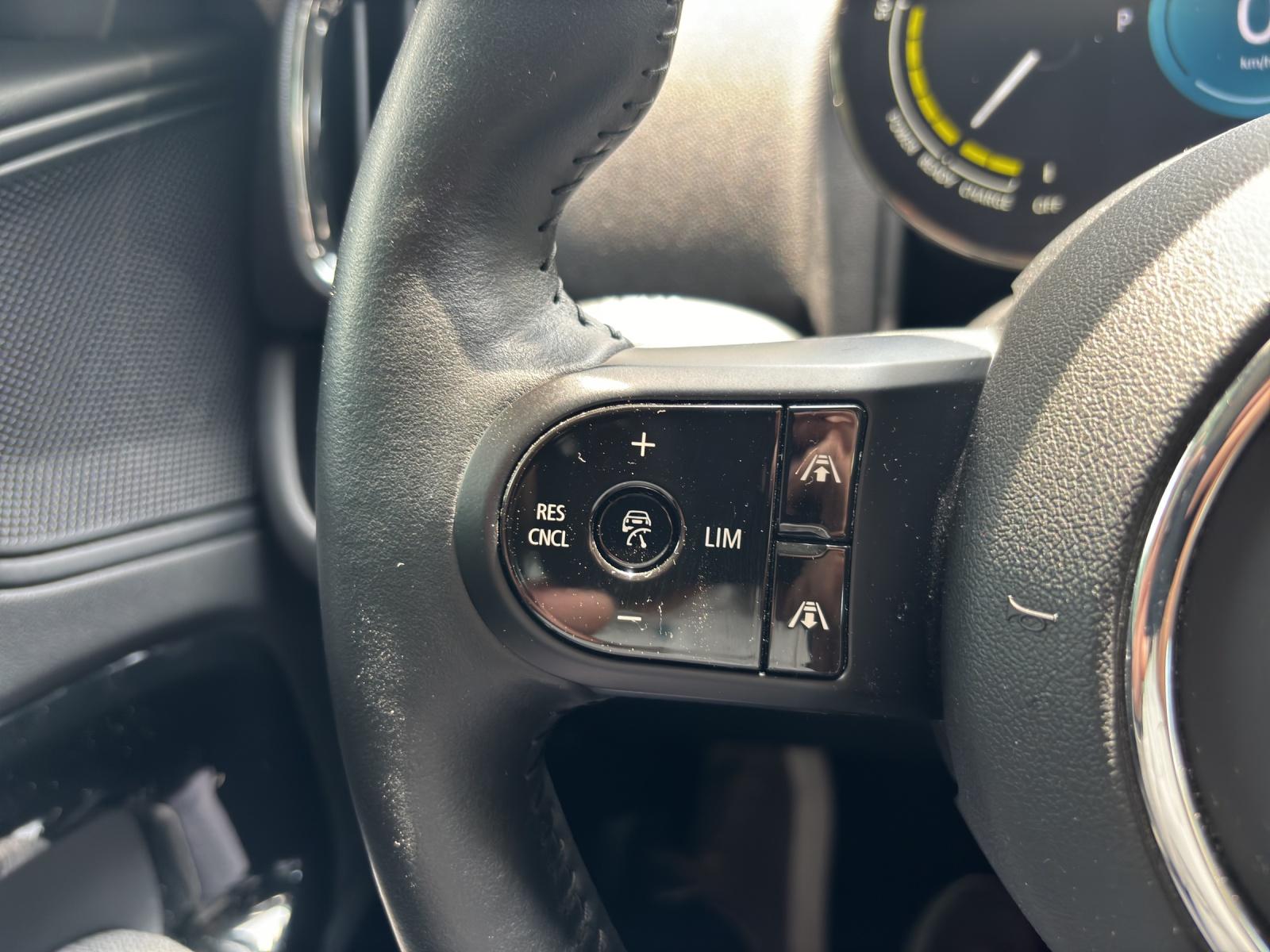 MINI Countryman F60 1.5i Cooper S E ALL4-image-15