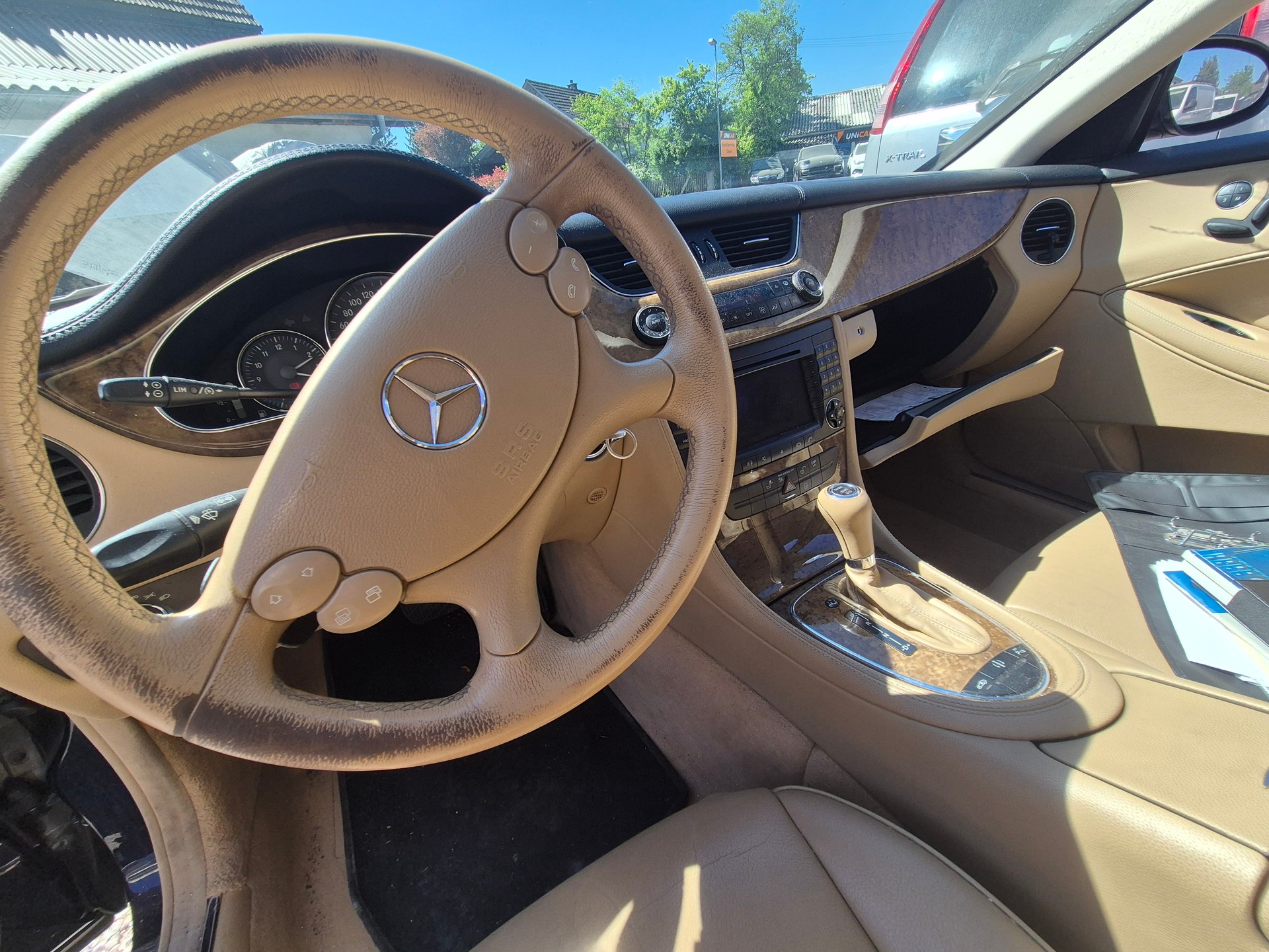 MERCEDES-BENZ CLS 320 Diesel Automat Luxus Klima-image-8