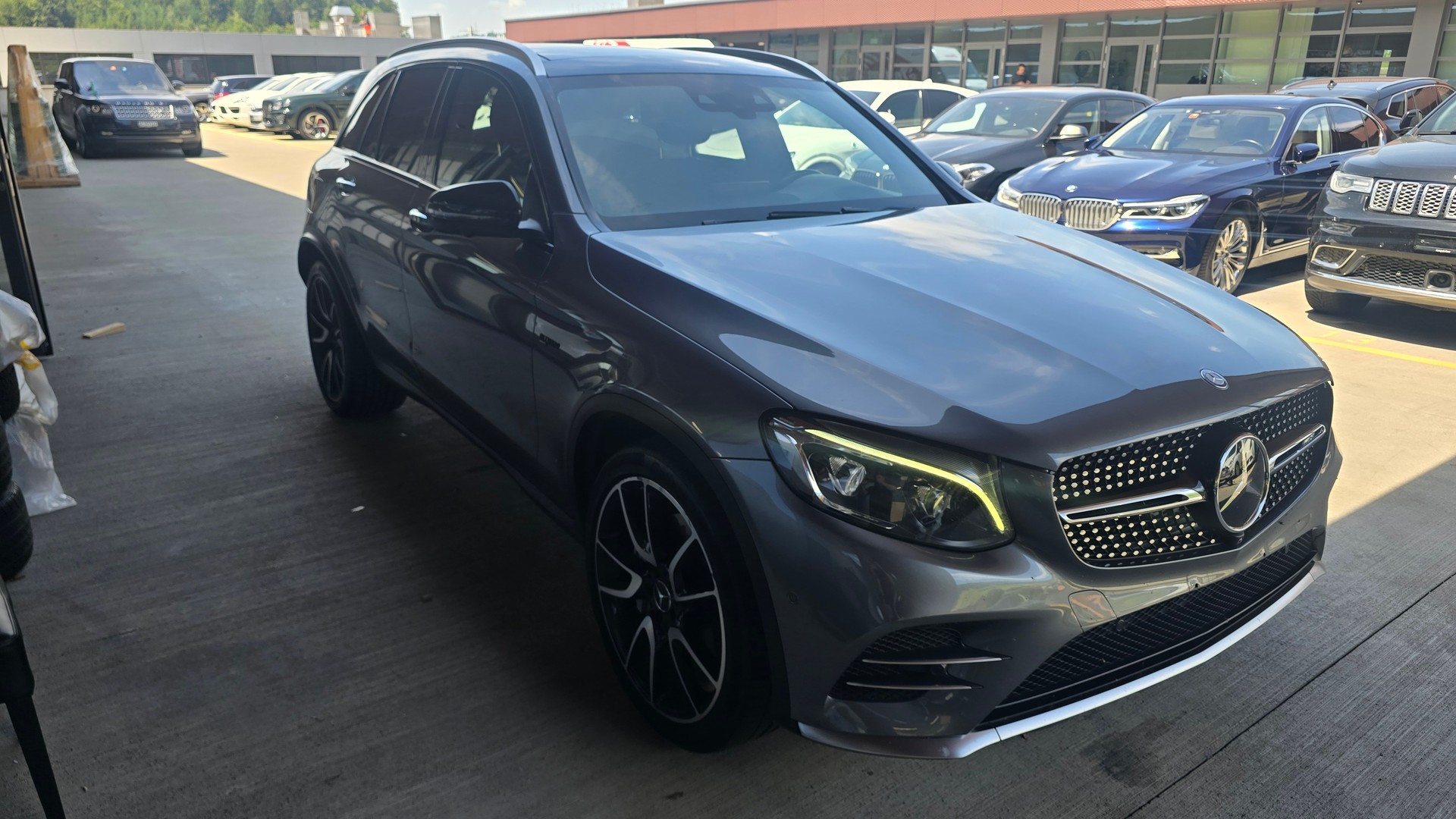 MERCEDES-BENZ GLC 43 AMG 4Matic 9G-Tronic-image-2